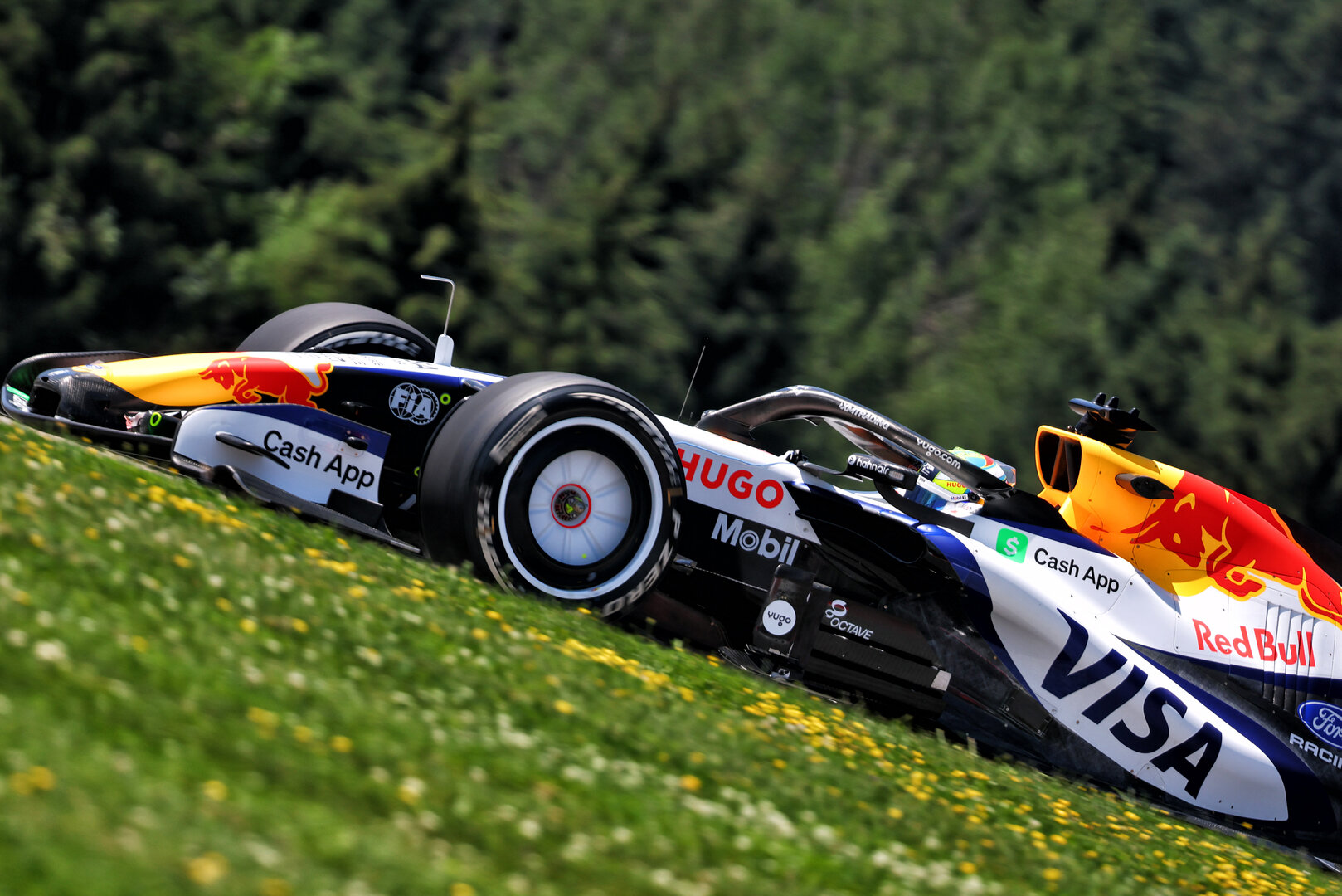 GP AUSTRIA, Arvid Lindblad (GBR) Racing Bulls Formula One Team VCARB 03.
26.06.2026. Formula 1 World Championship, Rd 8, Austrian Grand Prix, Spielberg, Austria, Practice Day.
- www.xpbimages.com, EMail: requests@xpbimages.com © Copyright: Bearne / XPB Images