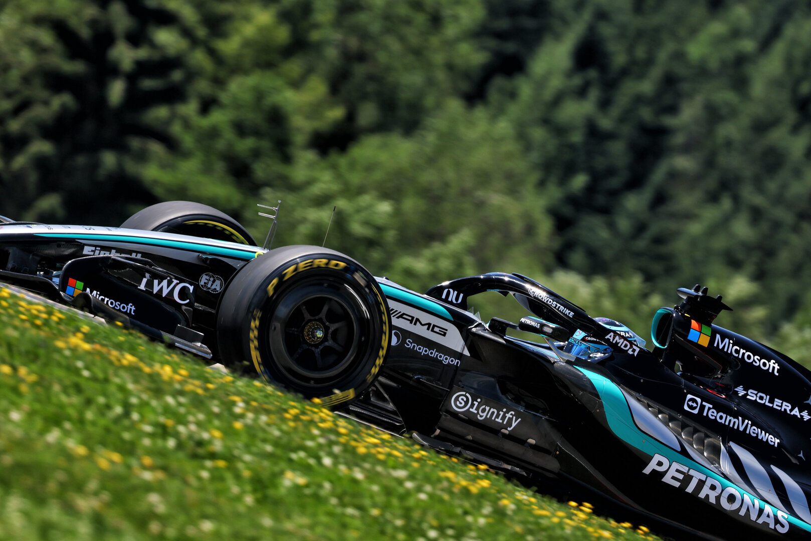 GP AUSTRIA, George Russell (GBR) Mercedes AMG Formula One Team W17.
26.06.2026. Formula 1 World Championship, Rd 8, Austrian Grand Prix, Spielberg, Austria, Practice Day.
- www.xpbimages.com, EMail: requests@xpbimages.com © Copyright: Bearne / XPB Images