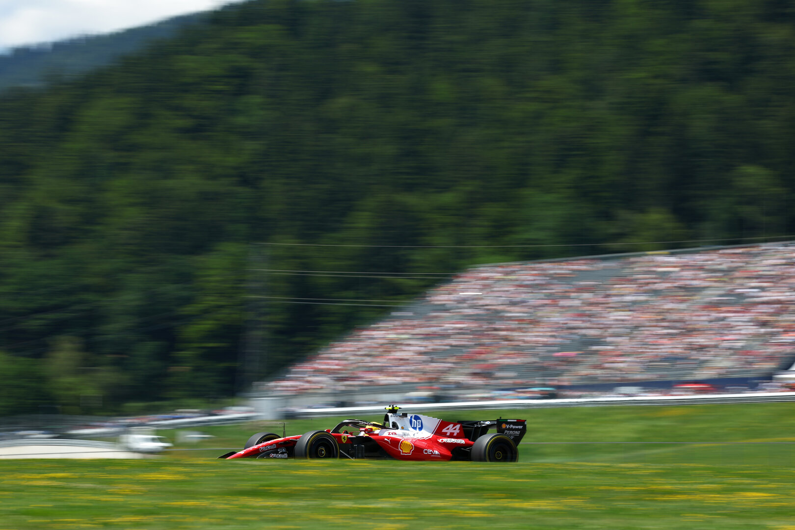 GP AUSTRIA, Lewis Hamilton (GBR) Ferrari SF-26.
26.06.2026. Formula 1 World Championship, Rd 8, Austrian Grand Prix, Spielberg, Austria, Practice Day.
- www.xpbimages.com, EMail: requests@xpbimages.com © Copyright: Bearne / XPB Images