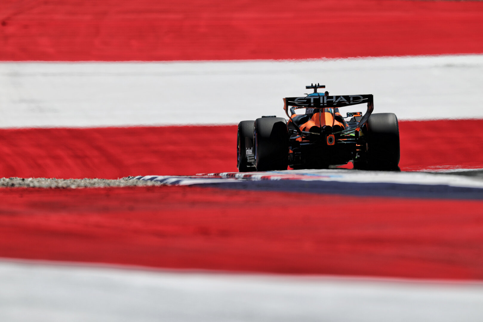 GP AUSTRIA, Oscar Piastri (AUS) McLaren F1 Team MCL40.
26.06.2026. Formula 1 World Championship, Rd 8, Austrian Grand Prix, Spielberg, Austria, Practice Day.
- www.xpbimages.com, EMail: requests@xpbimages.com © Copyright: Moy / XPB Images