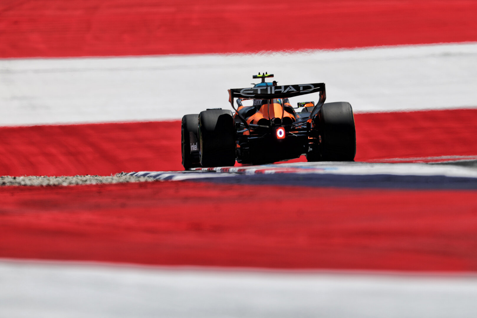GP AUSTRIA, Lando Norris (GBR) McLaren F1 Team MCL40.
26.06.2026. Formula 1 World Championship, Rd 8, Austrian Grand Prix, Spielberg, Austria, Practice Day.
- www.xpbimages.com, EMail: requests@xpbimages.com © Copyright: Moy / XPB Images