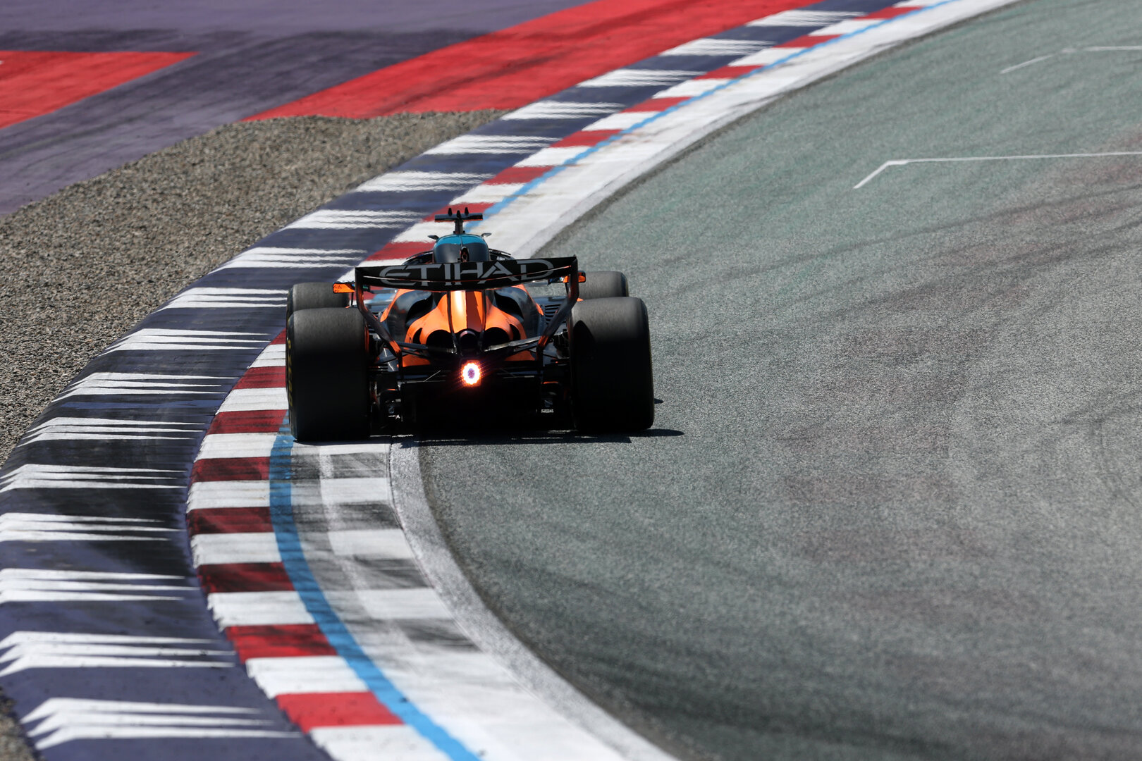 GP AUSTRIA, Oscar Piastri (AUS) McLaren F1 Team MCL40.
26.06.2026. Formula 1 World Championship, Rd 8, Austrian Grand Prix, Spielberg, Austria, Practice Day.
- www.xpbimages.com, EMail: requests@xpbimages.com © Copyright: Moy / XPB Images