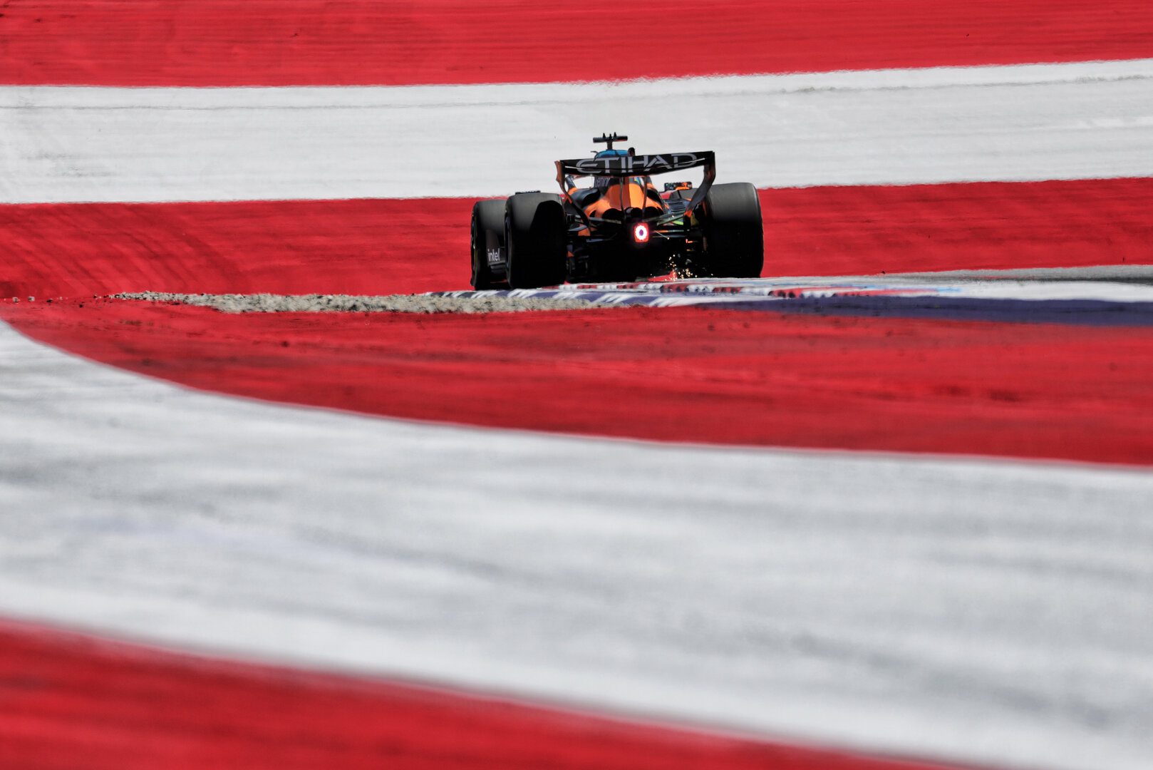 GP AUSTRIA, Oscar Piastri (AUS) McLaren F1 Team MCL40.
26.06.2026. Formula 1 World Championship, Rd 8, Austrian Grand Prix, Spielberg, Austria, Practice Day.
- www.xpbimages.com, EMail: requests@xpbimages.com © Copyright: Moy / XPB Images