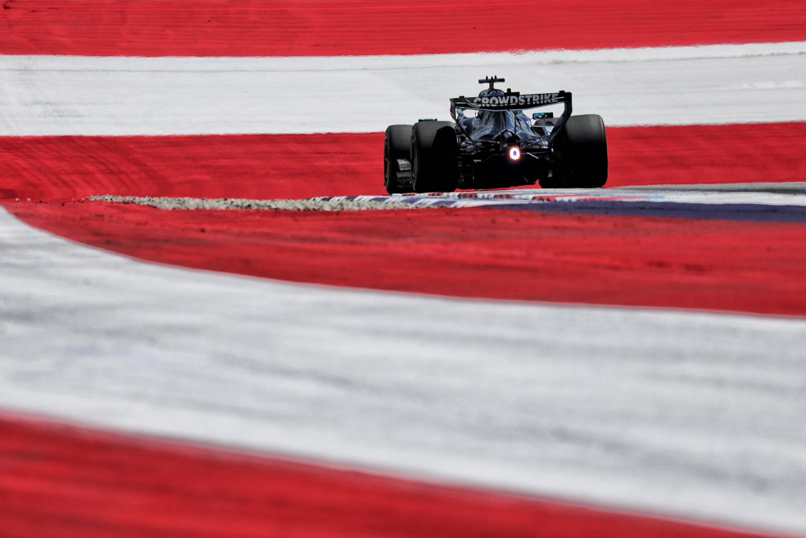 GP AUSTRIA, George Russell (GBR) Mercedes AMG Formula One Team W17.
26.06.2026. Formula 1 World Championship, Rd 8, Austrian Grand Prix, Spielberg, Austria, Practice Day.
- www.xpbimages.com, EMail: requests@xpbimages.com © Copyright: Moy / XPB Images