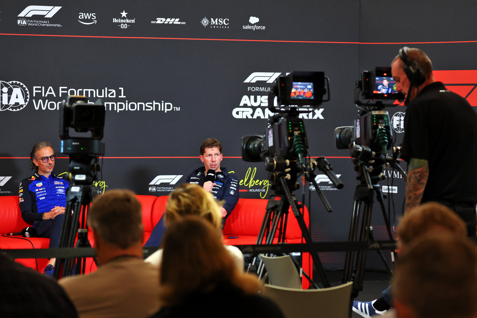 GP AUSTRIA, (L to R): Laurent Mekies (FRA) Red Bull Racing Team Principal e CEO; e James Vowles (GBR) Williams F1 Team, Team Principal, in the FIA Press Conference.
26.06.2026. Formula 1 World Championship, Rd 8, Austrian Grand Prix, Spielberg, Austria, Practice Day.
- www.xpbimages.com, EMail: requests@xpbimages.com © Copyright: Bearne / XPB Images