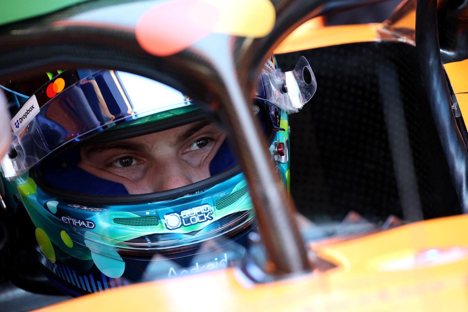 GP AUSTRIA, Oscar Piastri (AUS) McLaren F1 Team MCL40.
26.06.2026. Formula 1 World Championship, Rd 8, Austrian Grand Prix, Spielberg, Austria, Practice Day.
- www.xpbimages.com, EMail: requests@xpbimages.com © Copyright: Batchelor / XPB Images