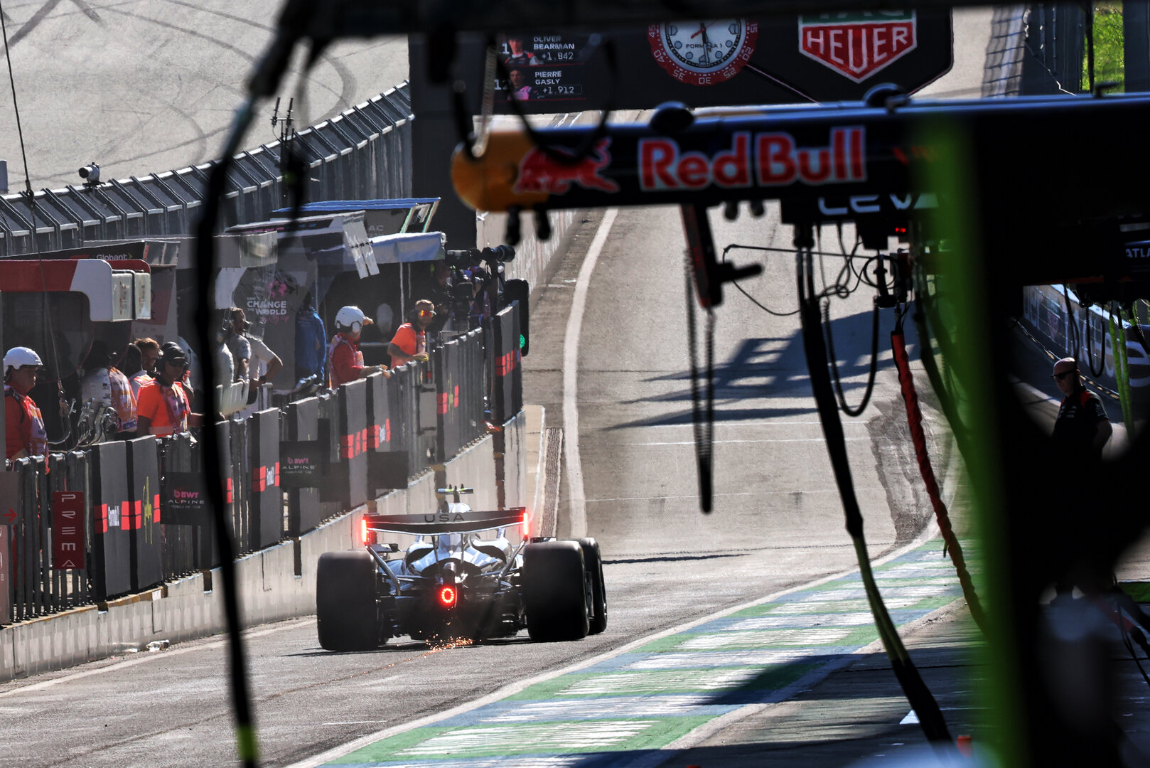 GP AUSTRIA, Valtteri Bottas (FIN) Cadillac Formula 1 Team MAC-26 sends sparks flying as he leaves the pits.
26.06.2026. Formula 1 World Championship, Rd 8, Austrian Grand Prix, Spielberg, Austria, Practice Day.
- www.xpbimages.com, EMail: requests@xpbimages.com © Copyright: Batchelor / XPB Images