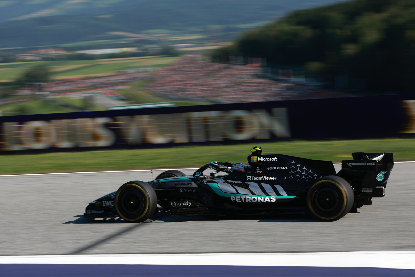 GP AUSTRIA, Andrea Kimi Antonelli (ITA) Mercedes AMG Formula One Team W17.
26.06.2026. Formula 1 World Championship, Rd 8, Austrian Grand Prix, Spielberg, Austria, Practice Day.
- www.xpbimages.com, EMail: requests@xpbimages.com © Copyright: Charniaux / XPB Images