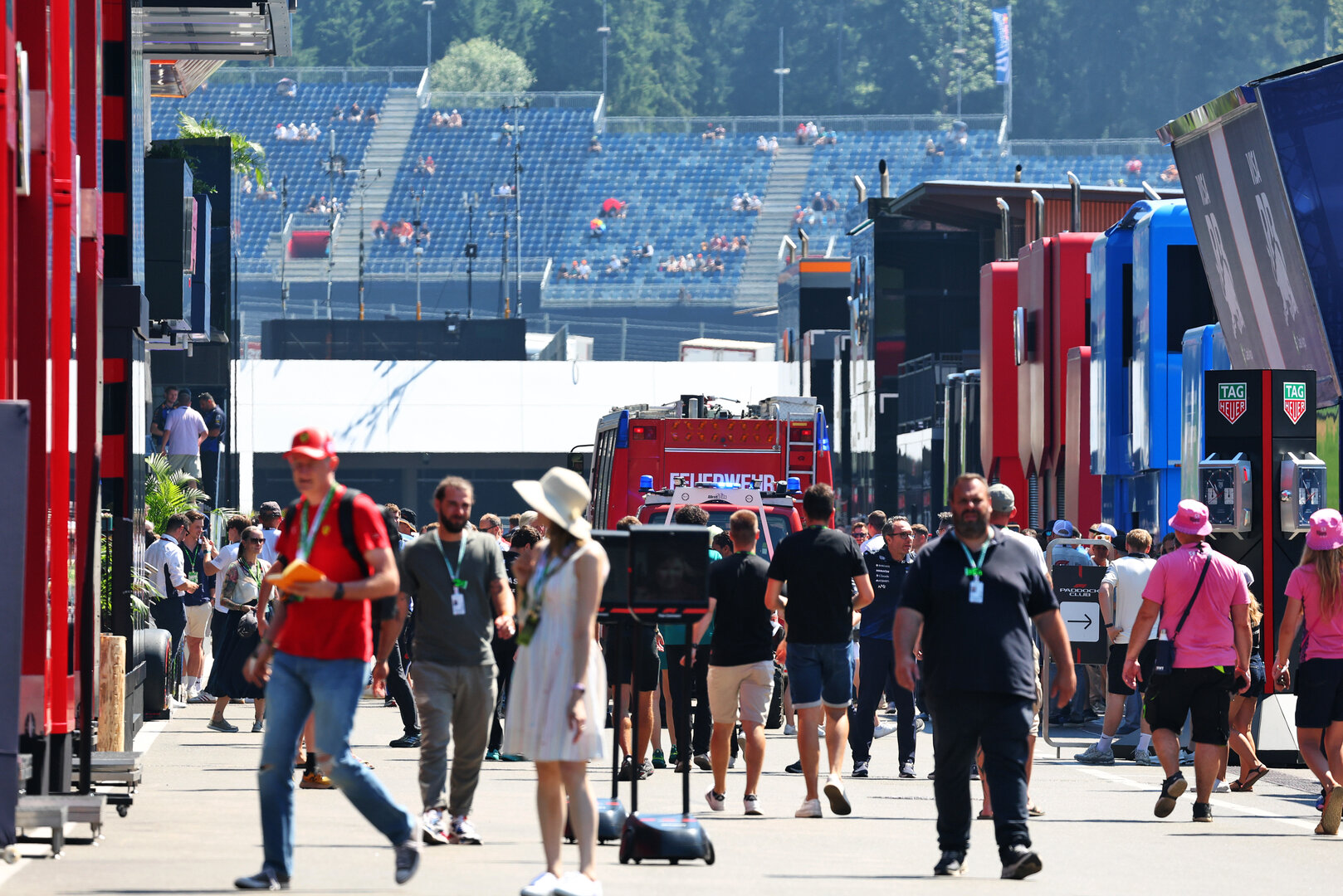 GP AUSTRIA, A fire engine in the paddock.
27.06.2026. Formula 1 World Championship, Rd 8, Austrian Grand Prix, Spielberg, Austria, Qualifiche Day.
- www.xpbimages.com, EMail: requests@xpbimages.com © Copyright: Bearne / XPB Images