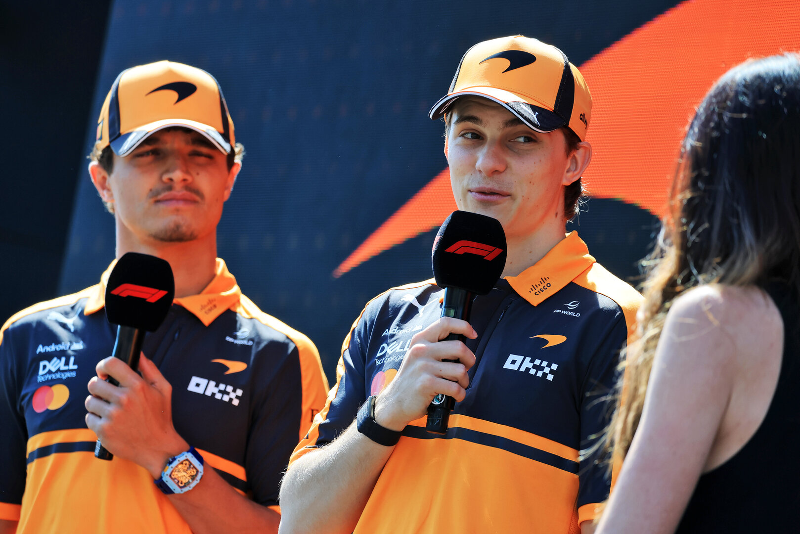 GP AUSTRIA, (L to R): Lando Norris (GBR) McLaren F1 Team e team mate Oscar Piastri (AUS) McLaren F1 Team on the FanZone Stage.
27.06.2026. Formula 1 World Championship, Rd 8, Austrian Grand Prix, Spielberg, Austria, Qualifiche Day.
- www.xpbimages.com, EMail: requests@xpbimages.com © Copyright: Moy / XPB Images