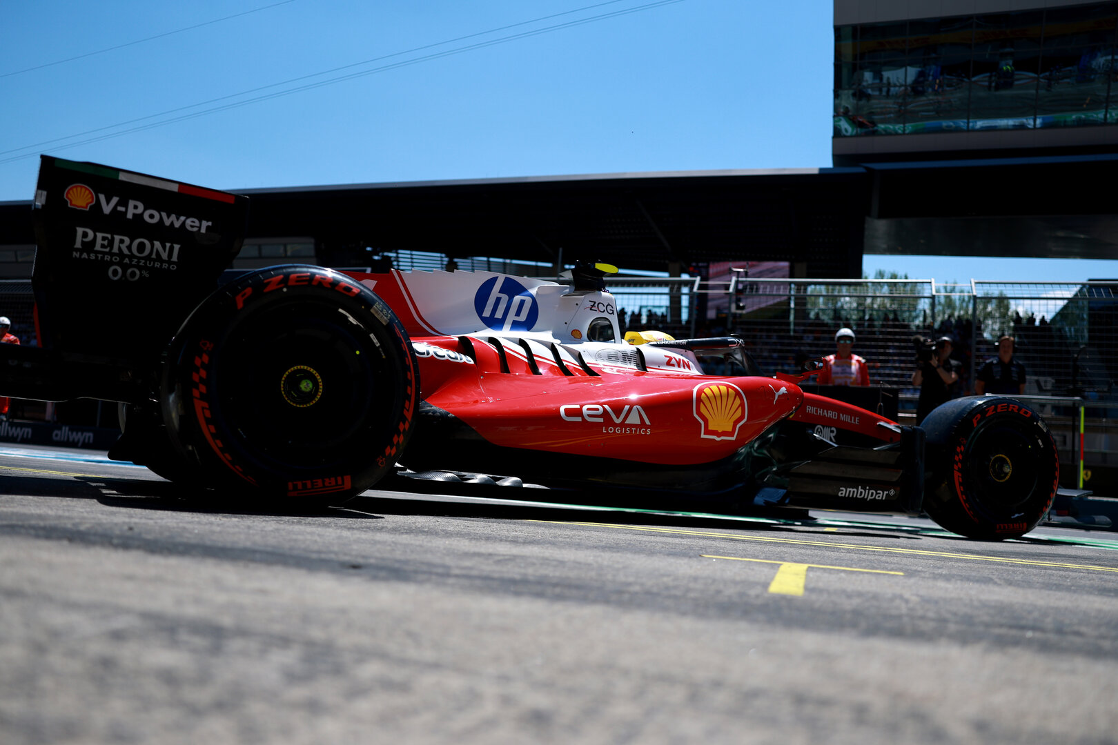 GP AUSTRIA, Lewis Hamilton (GBR) Ferrari SF-26 leaves the pits.
27.06.2026. Formula 1 World Championship, Rd 8, Austrian Grand Prix, Spielberg, Austria, Qualifiche Day.
- www.xpbimages.com, EMail: requests@xpbimages.com © Copyright: Charniaux / XPB Images