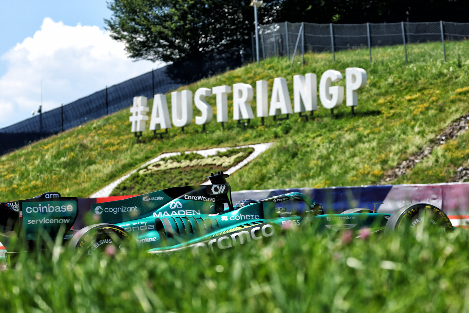 GP AUSTRIA, Lance Stroll (CDN) Aston Martin F1 Team AMR26.
27.06.2026. Formula 1 World Championship, Rd 8, Austrian Grand Prix, Spielberg, Austria, Qualifiche Day.
- www.xpbimages.com, EMail: requests@xpbimages.com © Copyright: Bearne / XPB Images