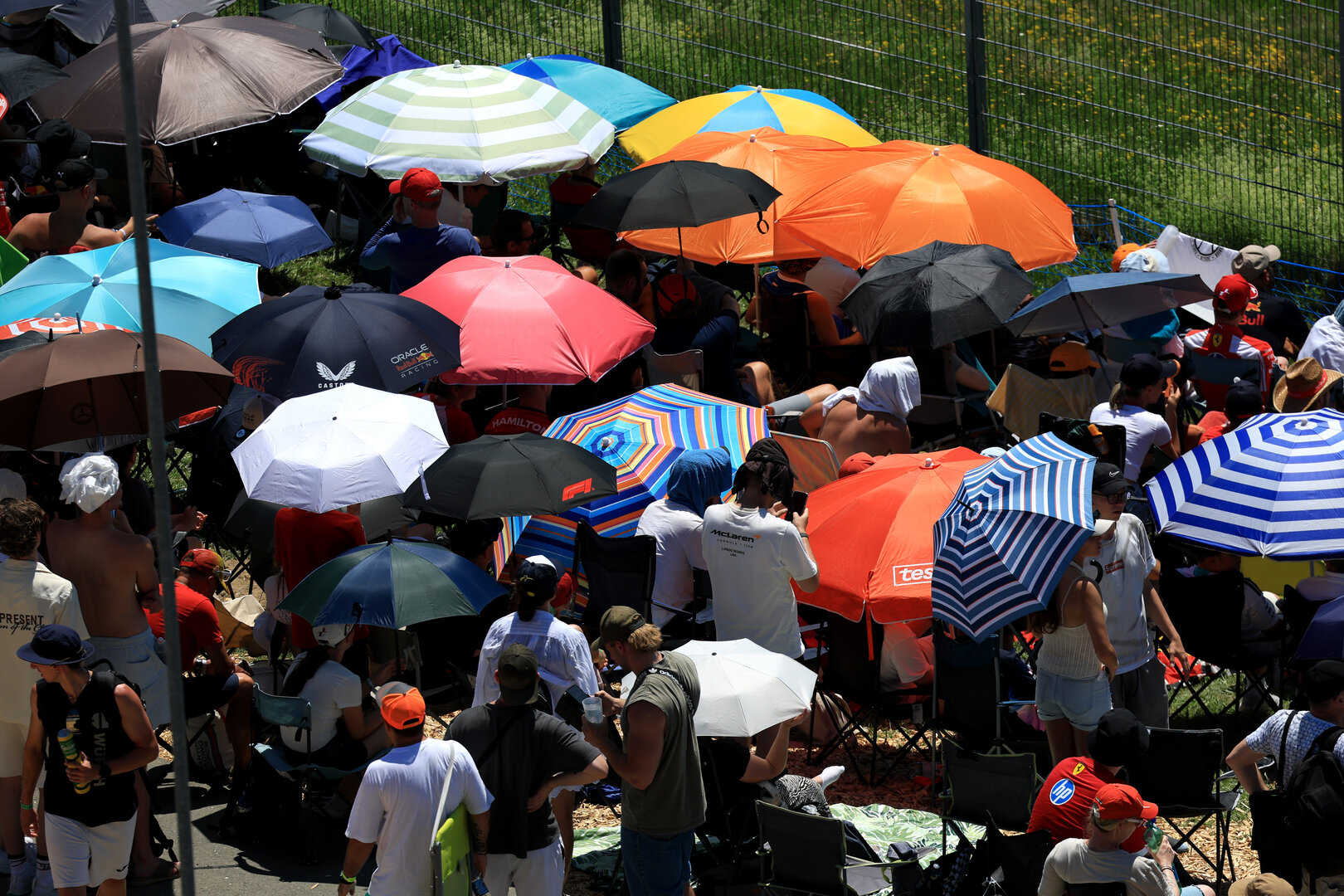 GP AUSTRIA, Circuit Atmosfera - fans trackside.
27.06.2026. Formula 1 World Championship, Rd 8, Austrian Grand Prix, Spielberg, Austria, Qualifiche Day.
- www.xpbimages.com, EMail: requests@xpbimages.com © Copyright: Moy / XPB Images
