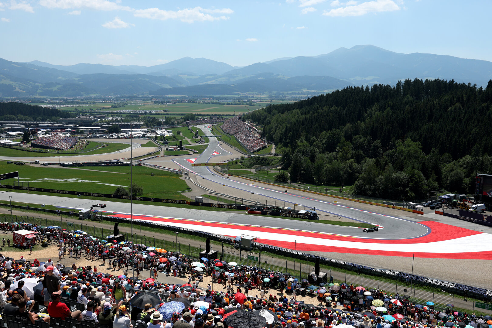 GP AUSTRIA, Andrea Kimi Antonelli (ITA) Mercedes AMG Formula One Team W17.
27.06.2026. Formula 1 World Championship, Rd 8, Austrian Grand Prix, Spielberg, Austria, Qualifiche Day.
- www.xpbimages.com, EMail: requests@xpbimages.com © Copyright: Moy / XPB Images