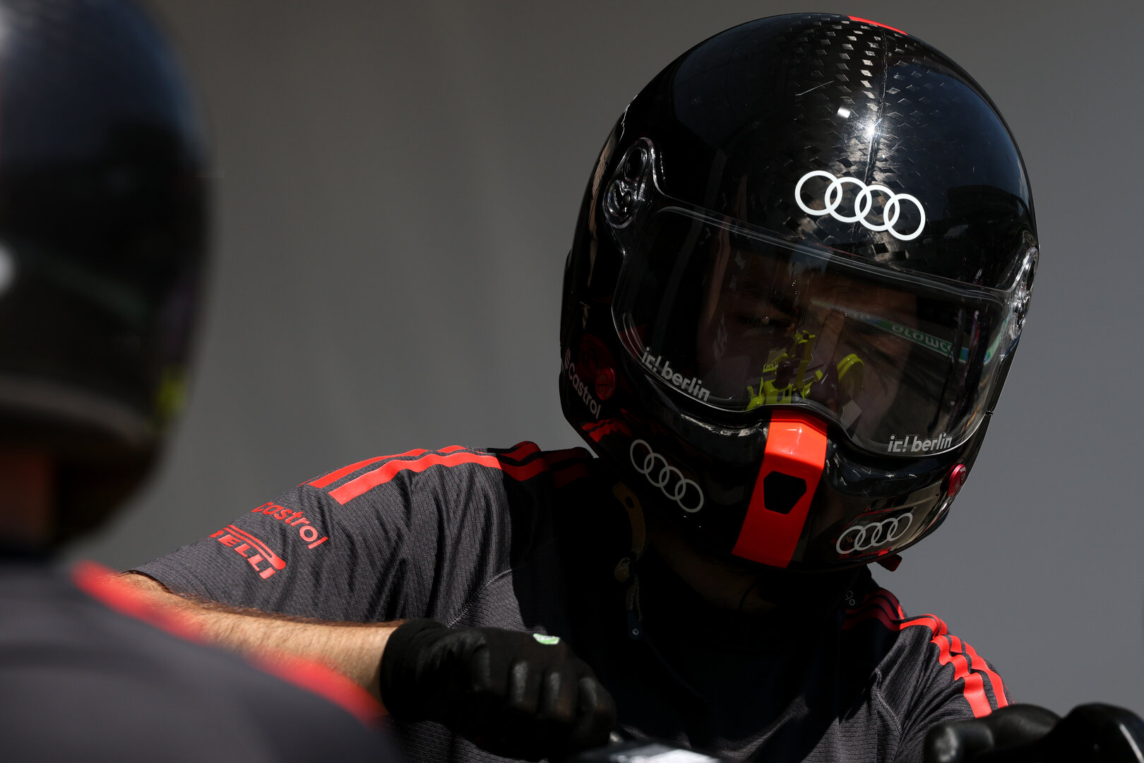 GP AUSTRIA, Audi F1 Team mechanic.
27.06.2026. Formula 1 World Championship, Rd 8, Austrian Grand Prix, Spielberg, Austria, Qualifiche Day.
- www.xpbimages.com, EMail: requests@xpbimages.com © Copyright: Charniaux / XPB Images