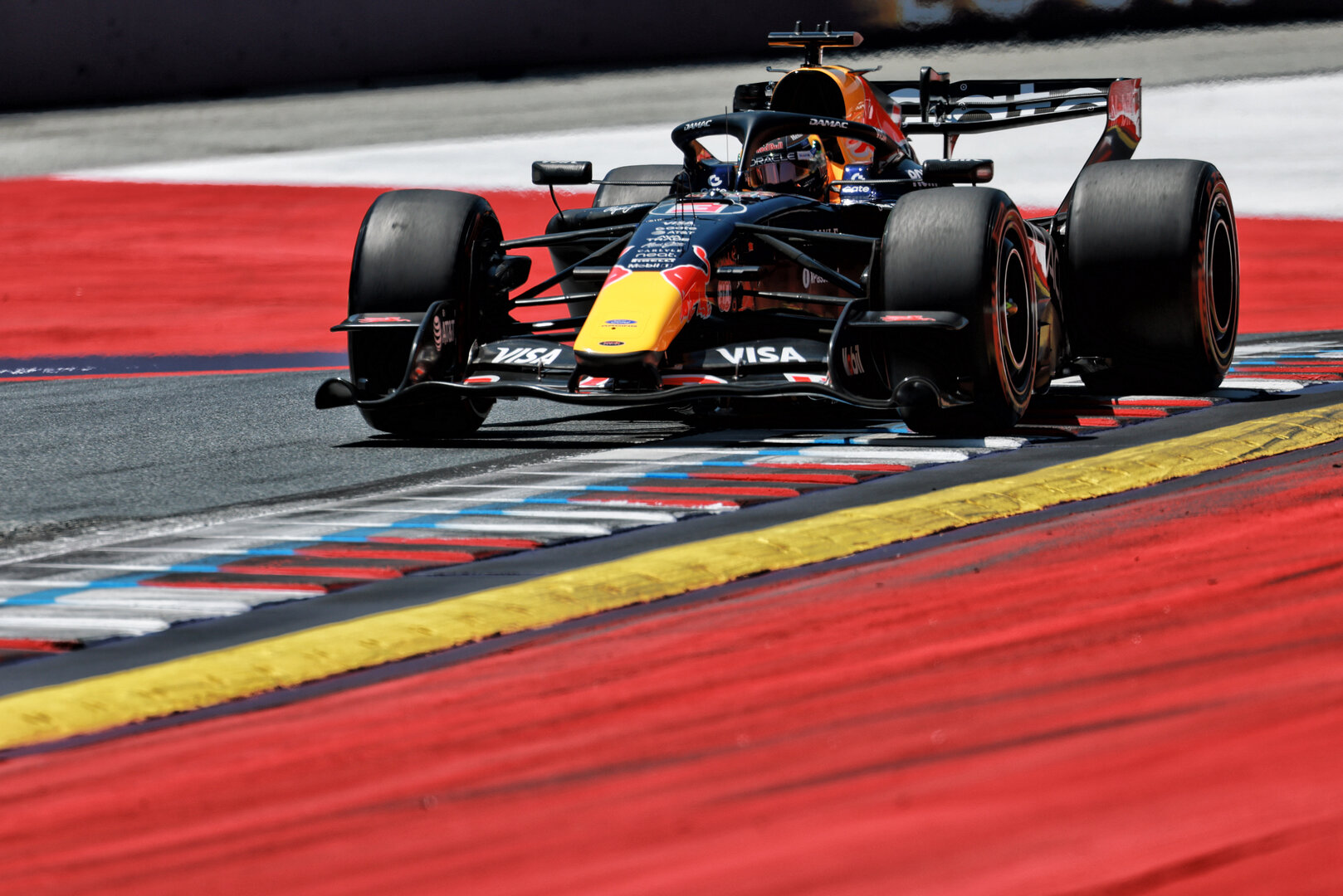 GP AUSTRIA, Max Verstappen (NLD) Red Bull Racing RB22.
27.06.2026. Formula 1 World Championship, Rd 8, Austrian Grand Prix, Spielberg, Austria, Qualifiche Day.
- www.xpbimages.com, EMail: requests@xpbimages.com © Copyright: Moy / XPB Images