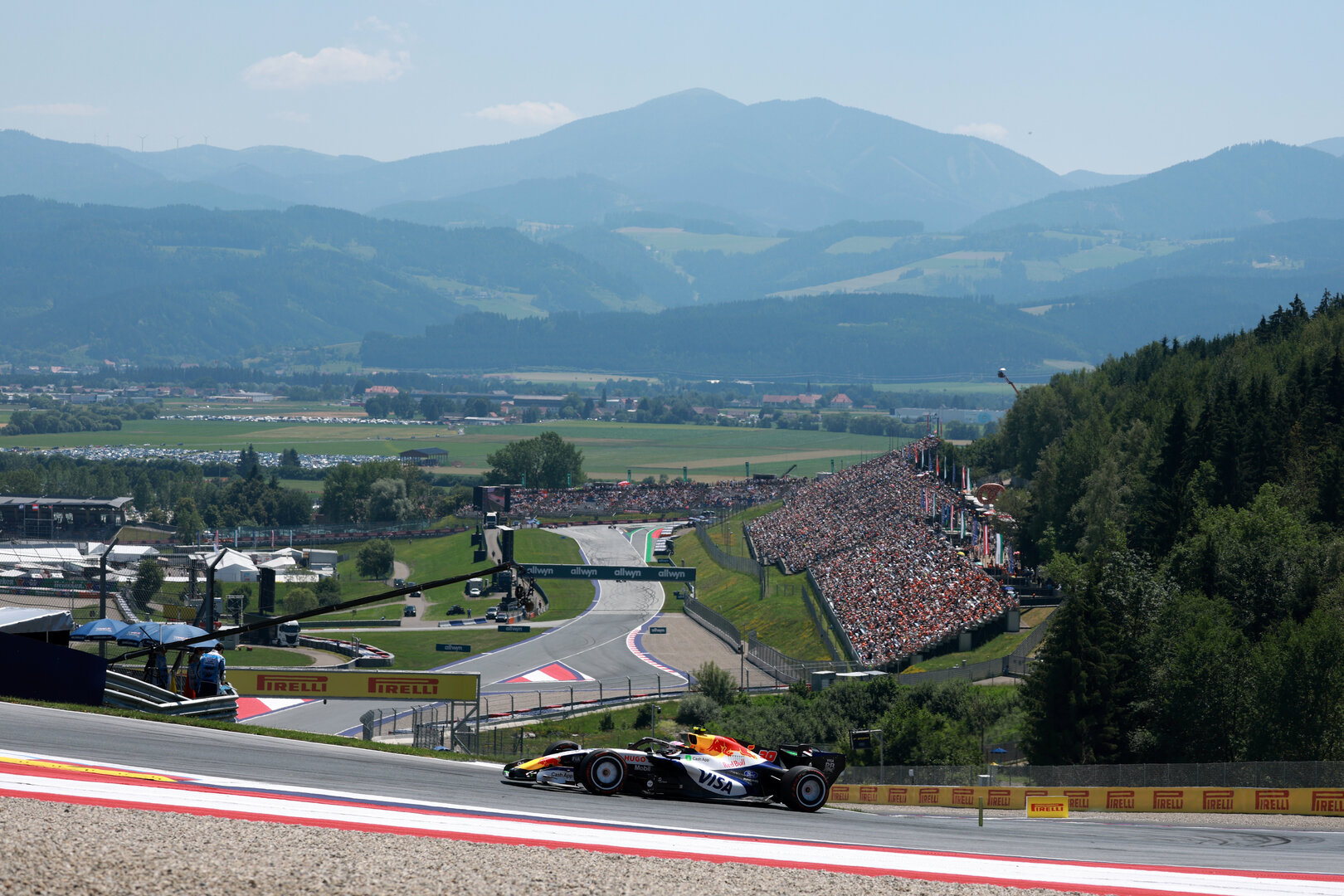 GP AUSTRIA, Liam Lawson (NZL) Racing Bulls Formula One Team VCARB 03.
27.06.2026. Formula 1 World Championship, Rd 8, Austrian Grand Prix, Spielberg, Austria, Qualifiche Day.
- www.xpbimages.com, EMail: requests@xpbimages.com © Copyright: Moy / XPB Images