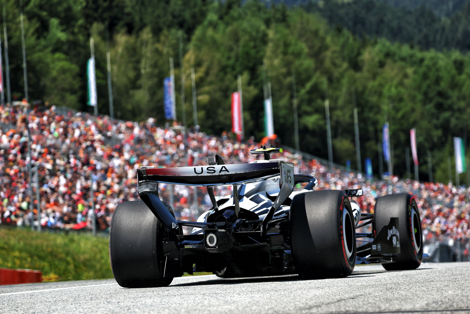 GP AUSTRIA, Valtteri Bottas (FIN) Cadillac Formula 1 Team MAC-26.
27.06.2026. Formula 1 World Championship, Rd 8, Austrian Grand Prix, Spielberg, Austria, Qualifiche Day.
- www.xpbimages.com, EMail: requests@xpbimages.com © Copyright: Bearne / XPB Images