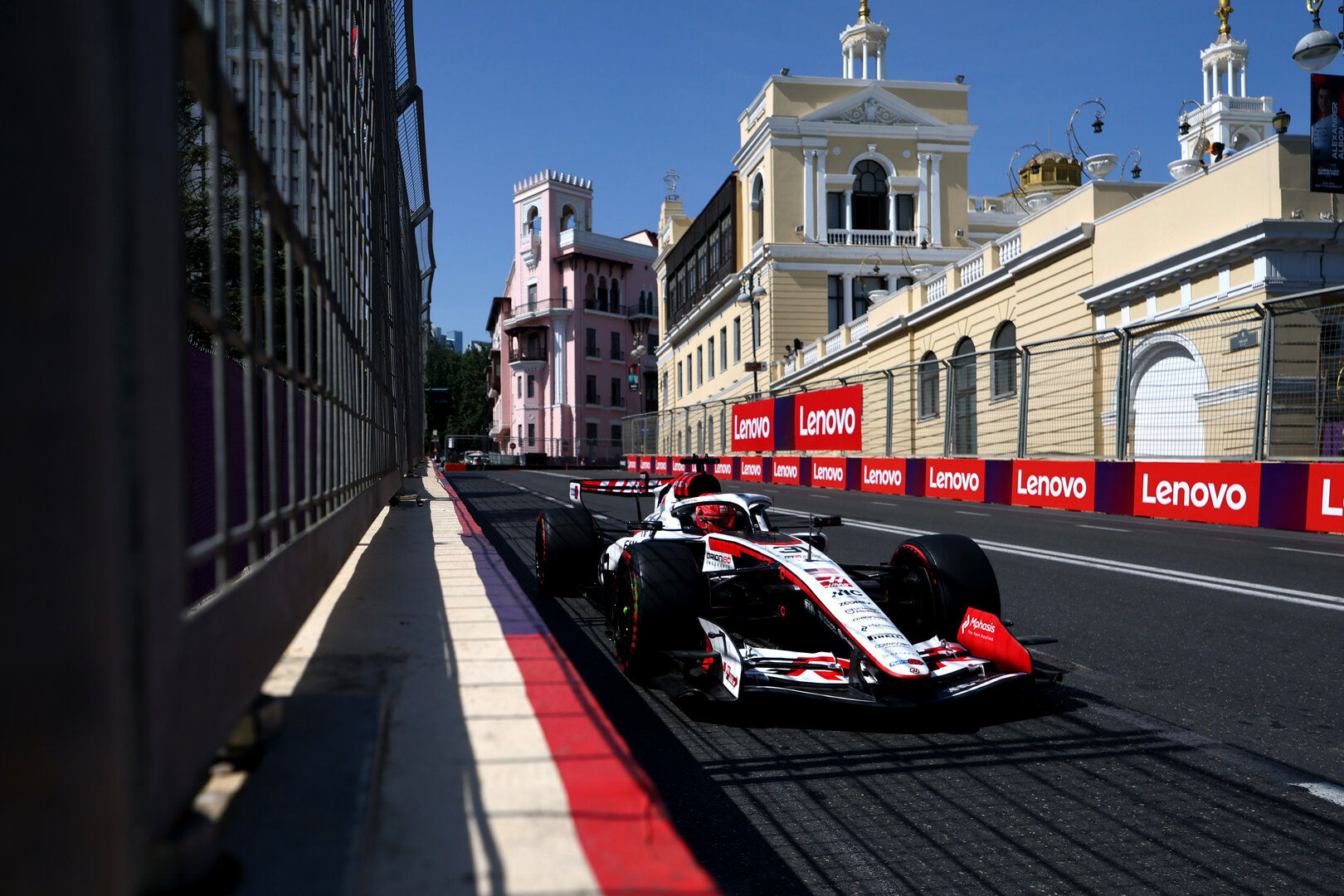 GP AZERBAIJAN, Esteban Ocon (FRA) Haas F1 Team VF-26.
24.09.2026. Formula One World Championship, Rd 15, Azerbaijan Grand Prix, Baku, Azerbaijan, Practice Day.
- www.xpbimages.com, EMail: requests@xpbimages.com © Copyright: Bearne / XPB Images