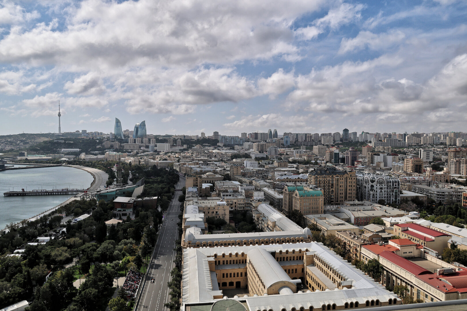GP AZERBAIJAN, Arvid Lindblad (GBR) Racing Bulls Formula One Team VCARB 03.
25.09.2026. Formula One World Championship, Rd 15, Azerbaijan Grand Prix, Baku, Azerbaijan, Qualifiche Day.
- www.xpbimages.com, EMail: requests@xpbimages.com © Copyright: Batchelor / XPB Images