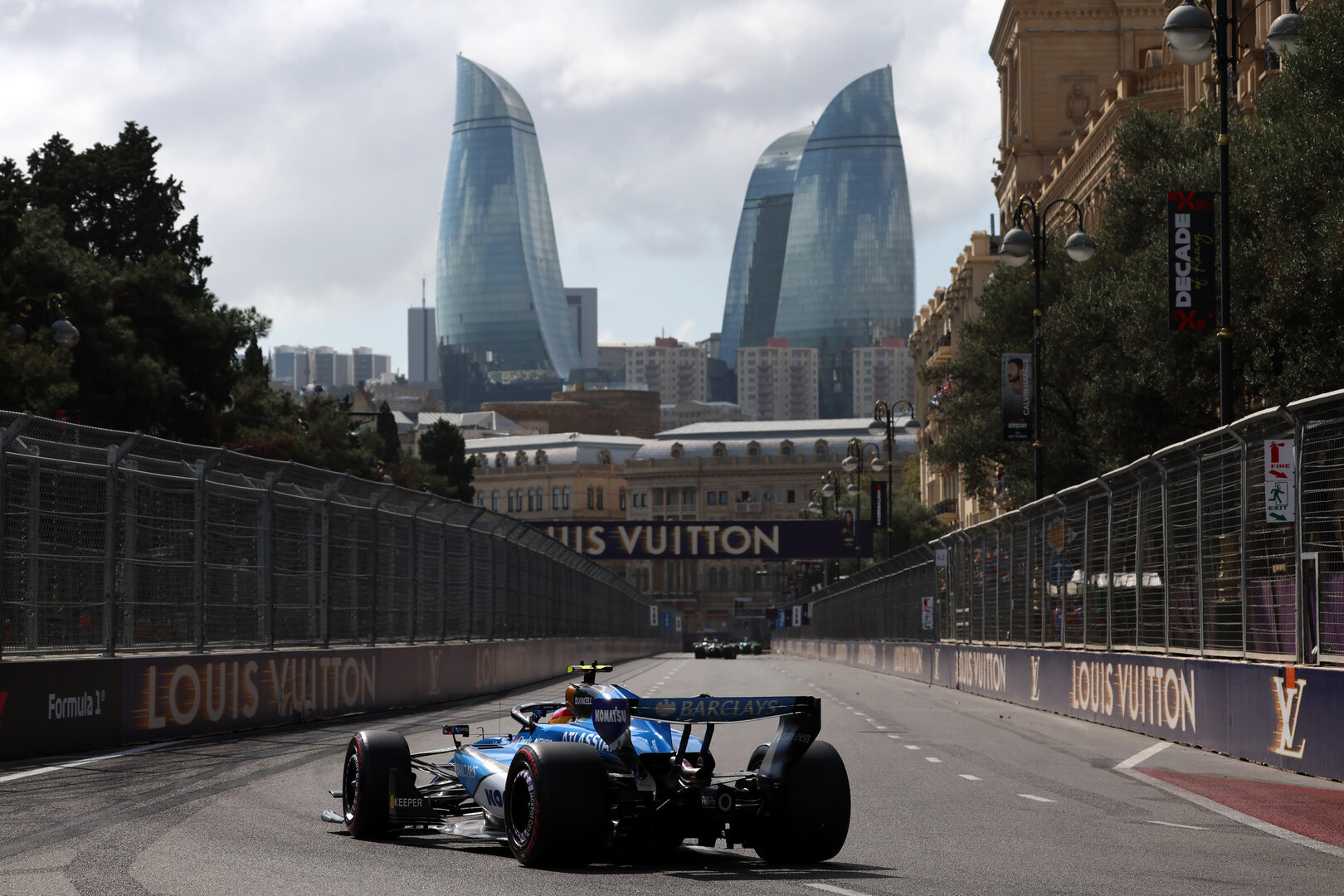 GP AZERBAIJAN, Carlos Sainz (ESP) Williams F1 Team FW48.
25.09.2026. Formula One World Championship, Rd 15, Azerbaijan Grand Prix, Baku, Azerbaijan, Qualifiche Day.
 - www.xpbimages.com, EMail: requests@xpbimages.com © Copyright:  Rew / XPB Images