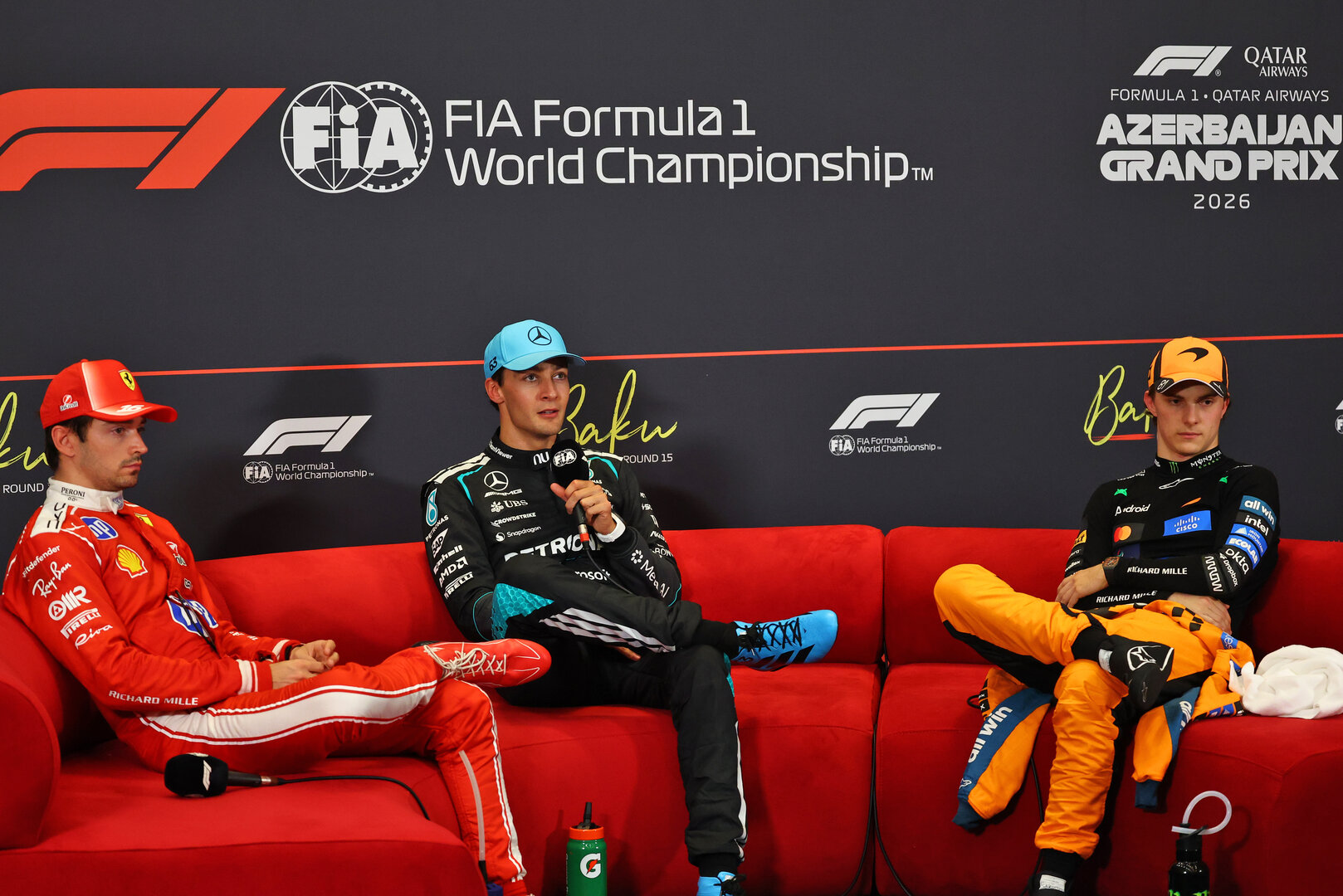 GP AZERBAIJAN, (L to R): Charles Leclerc (MON) Ferrari; George Russell (GBR) Mercedes AMG Formula One Team; e Oscar Piastri (AUS) McLaren F1 Team, in the post qualifying FIA Press Conference.
25.09.2026. Formula One World Championship, Rd 15, Azerbaijan Grand Prix, Baku, Azerbaijan, Qualifiche Day.
- www.xpbimages.com, EMail: requests@xpbimages.com © Copyright: Bearne / XPB Images