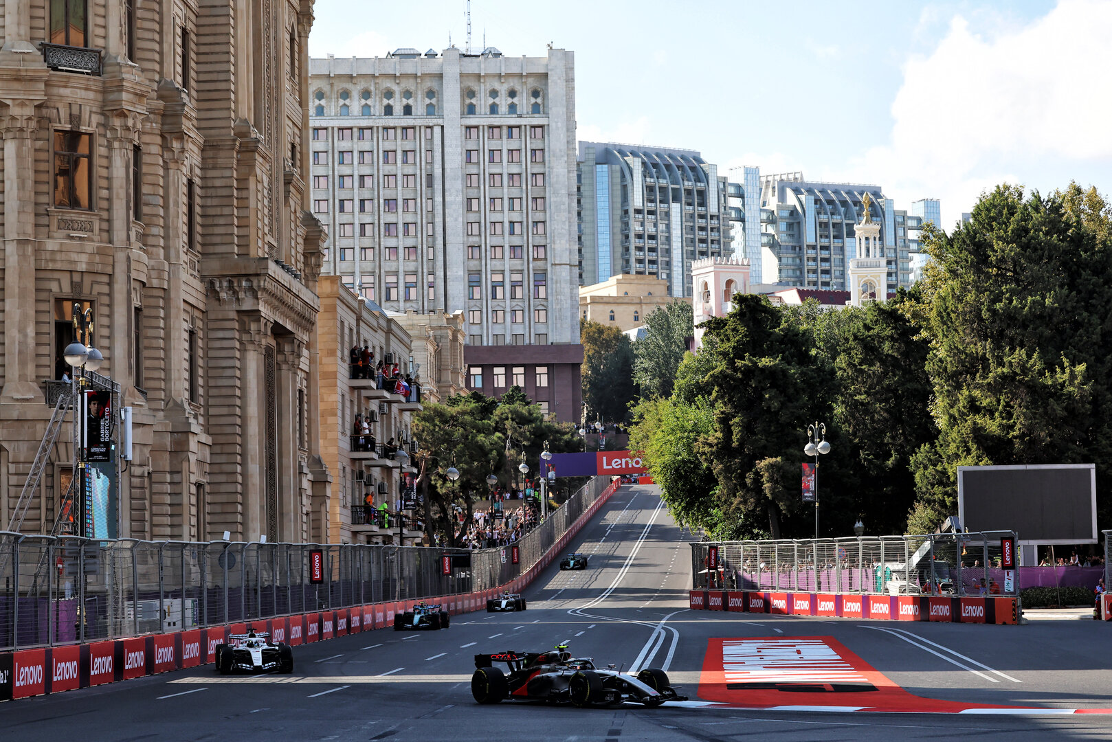 GP AZERBAIJAN, Gabriel Bortoleto (BRA) Audi F1 Team R26.
26.09.2026. Formula One World Championship, Rd 15, Azerbaijan Grand Prix, Baku, Azerbaijan, Gara Day.
 - www.xpbimages.com, EMail: requests@xpbimages.com © Copyright:  Rew / XPB Images