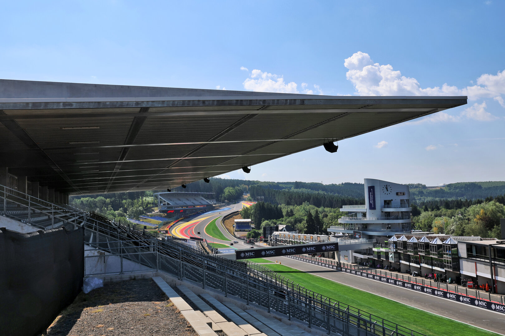 GP BELGIO, Circuit Atmosfera - The track looking at Eau Rouge.
16.07.2026. Formula 1 World Championship, Rd 10, Belgian Grand Prix, Spa Francorchamps, Belgium, Preparation Day.
- www.xpbimages.com, EMail: requests@xpbimages.com © Copyright: Batchelor / XPB Images