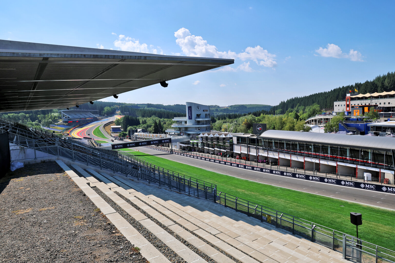 GP BELGIO, Circuit Atmosfera - The track looking at Eau Rouge.
16.07.2026. Formula 1 World Championship, Rd 10, Belgian Grand Prix, Spa Francorchamps, Belgium, Preparation Day.
- www.xpbimages.com, EMail: requests@xpbimages.com © Copyright: Batchelor / XPB Images