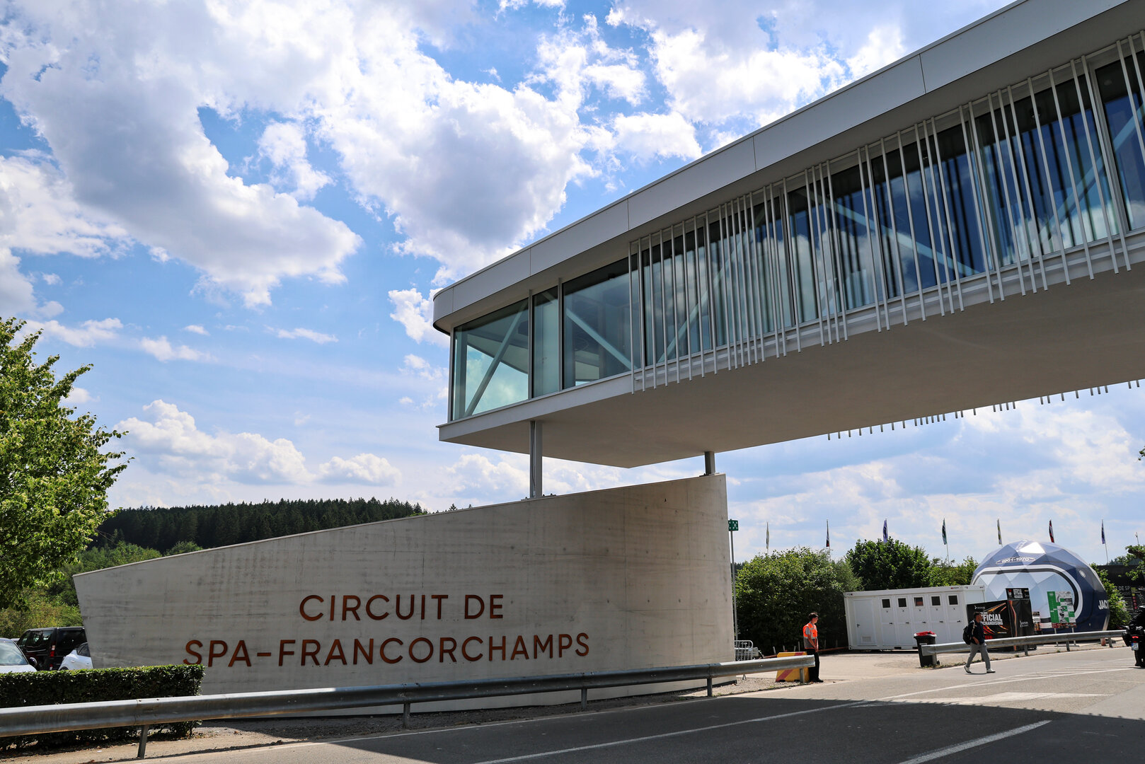 GP BELGIO, Circuit Atmosfera - an entrance.
16.07.2026. Formula 1 World Championship, Rd 10, Belgian Grand Prix, Spa Francorchamps, Belgium, Preparation Day.
- www.xpbimages.com, EMail: requests@xpbimages.com © Copyright: Batchelor / XPB Images