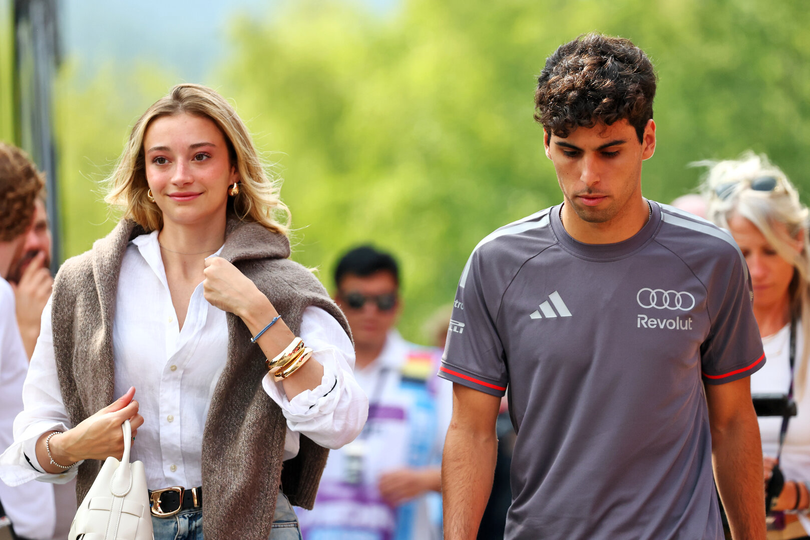 GP BELGIO, (L to R): Isabella Bernardini (BRA) with her boyfriend Gabriel Bortoleto (BRA) Audi F1 Team.
17.07.2026. Formula 1 World Championship, Rd 10, Belgian Grand Prix, Spa Francorchamps, Belgium, Practice Day.
- www.xpbimages.com, EMail: requests@xpbimages.com © Copyright: Bearne / XPB Images