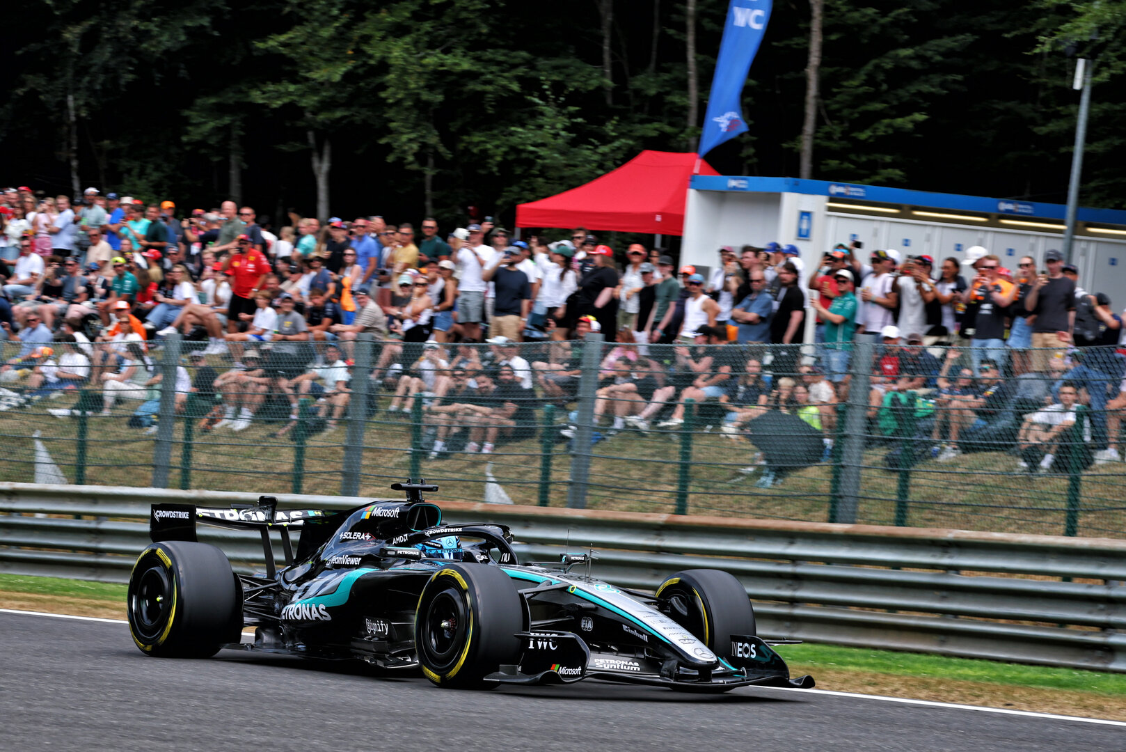 GP BELGIO, George Russell (GBR) Mercedes AMG Formula One Team W17.
17.07.2026. Formula 1 World Championship, Rd 10, Belgian Grand Prix, Spa Francorchamps, Belgium, Practice Day.
- www.xpbimages.com, EMail: requests@xpbimages.com © Copyright: Bearne / XPB Images