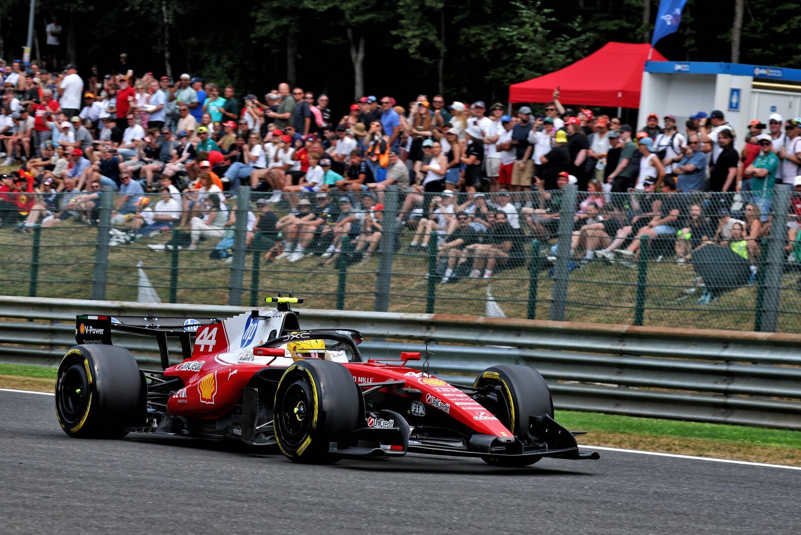 GP BELGIO, Lewis Hamilton (GBR) Ferrari SF-26.
17.07.2026. Formula 1 World Championship, Rd 10, Belgian Grand Prix, Spa Francorchamps, Belgium, Practice Day.
- www.xpbimages.com, EMail: requests@xpbimages.com © Copyright: Bearne / XPB Images