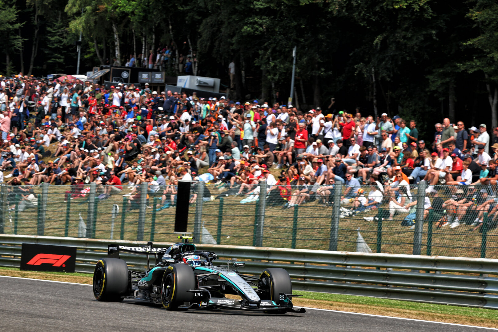 GP BELGIO, Andrea Kimi Antonelli (ITA) Mercedes AMG Formula One Team W17.
17.07.2026. Formula 1 World Championship, Rd 10, Belgian Grand Prix, Spa Francorchamps, Belgium, Practice Day.
- www.xpbimages.com, EMail: requests@xpbimages.com © Copyright: Bearne / XPB Images