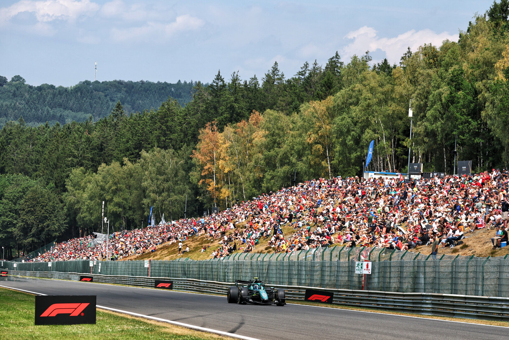 GP BELGIO, Jak Crawford (USA) Aston Martin F1 Team AMR26 Reserve Driver.
17.07.2026. Formula 1 World Championship, Rd 10, Belgian Grand Prix, Spa Francorchamps, Belgium, Practice Day.
- www.xpbimages.com, EMail: requests@xpbimages.com © Copyright: Bearne / XPB Images