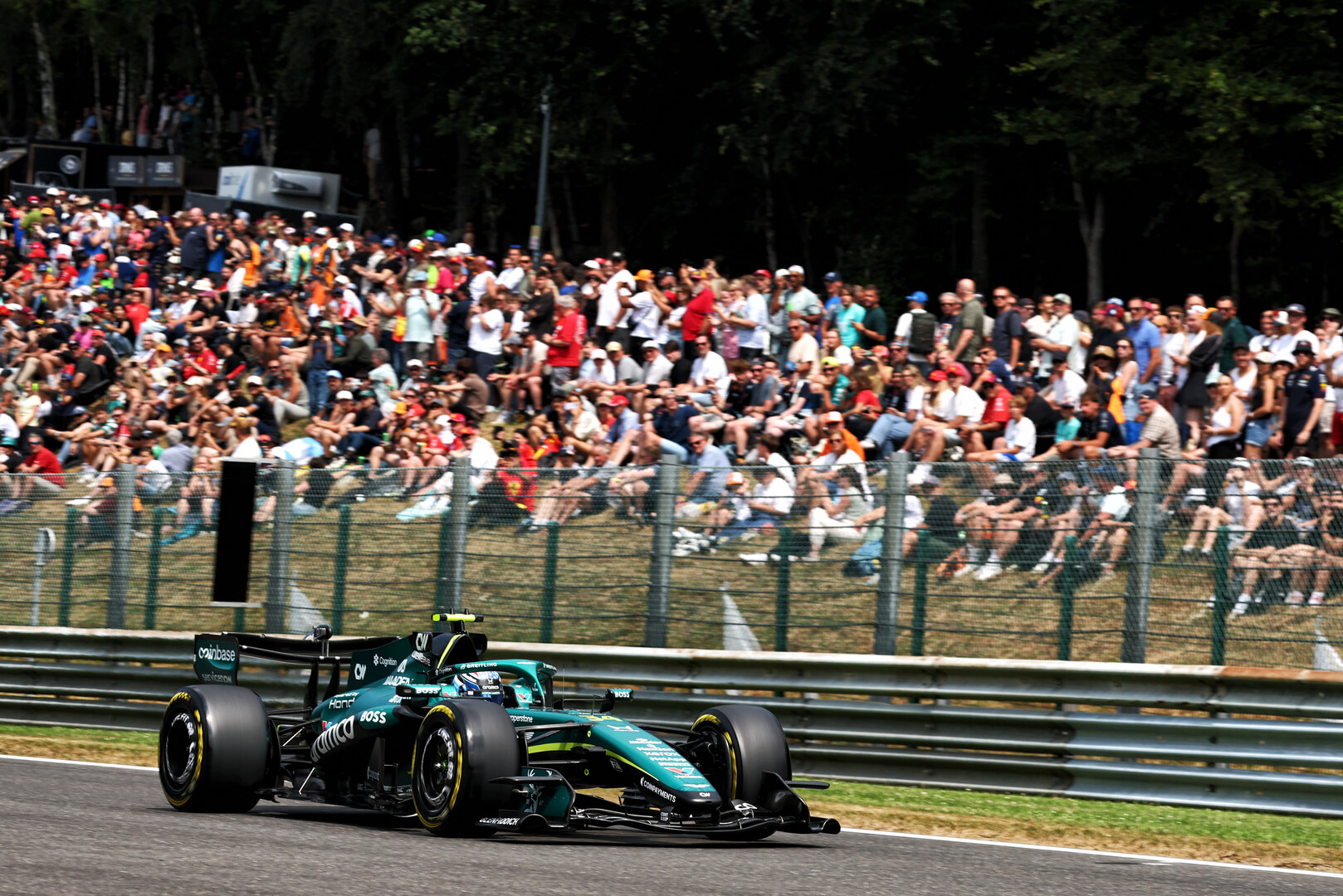 GP BELGIO, Jak Crawford (USA) Aston Martin F1 Team AMR26 Reserve Driver.
17.07.2026. Formula 1 World Championship, Rd 10, Belgian Grand Prix, Spa Francorchamps, Belgium, Practice Day.
- www.xpbimages.com, EMail: requests@xpbimages.com © Copyright: Bearne / XPB Images