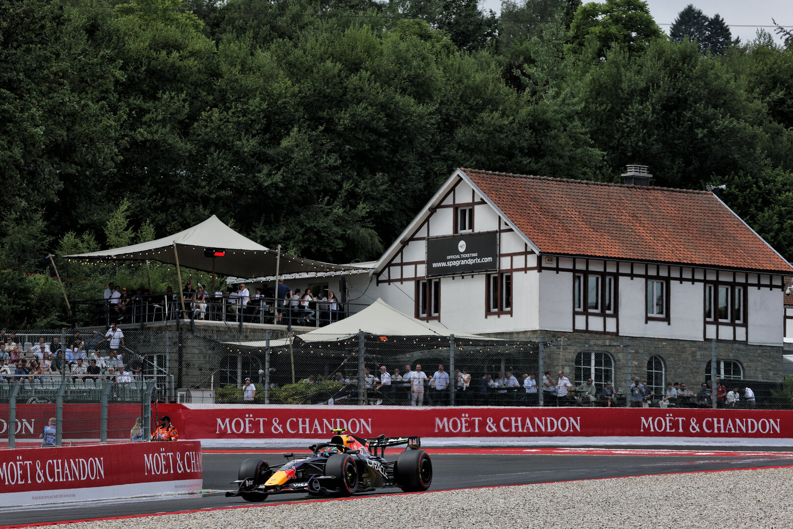 GP BELGIO, Isack Hadjar (FRA) Red Bull Racing RB22.
17.07.2026. Formula 1 World Championship, Rd 10, Belgian Grand Prix, Spa Francorchamps, Belgium, Practice Day.
- www.xpbimages.com, EMail: requests@xpbimages.com © Copyright: Charniaux / XPB Images