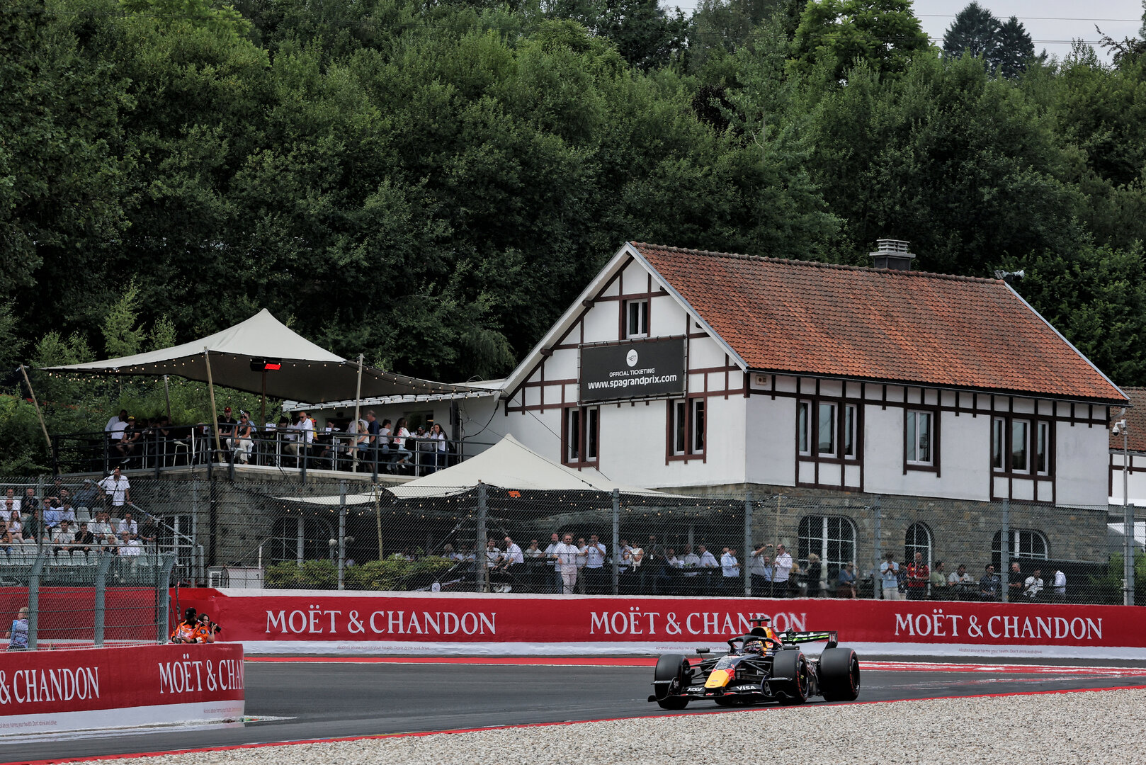 GP BELGIO, Max Verstappen (NLD) Red Bull Racing RB22.
17.07.2026. Formula 1 World Championship, Rd 10, Belgian Grand Prix, Spa Francorchamps, Belgium, Practice Day.
- www.xpbimages.com, EMail: requests@xpbimages.com © Copyright: Charniaux / XPB Images