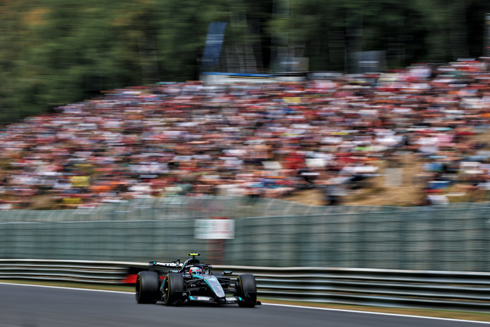 GP BELGIO, Andrea Kimi Antonelli (ITA) Mercedes AMG Formula One Team W17.
17.07.2026. Formula 1 World Championship, Rd 10, Belgian Grand Prix, Spa Francorchamps, Belgium, Practice Day.
- www.xpbimages.com, EMail: requests@xpbimages.com © Copyright: Bearne / XPB Images