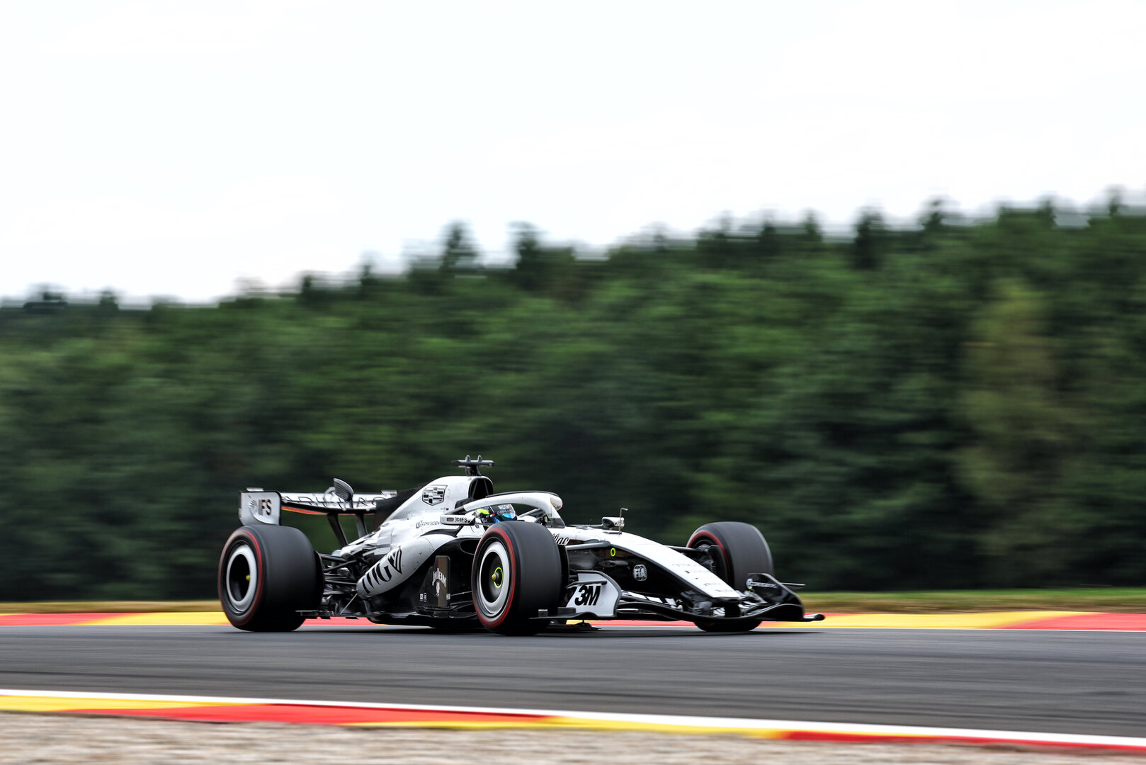 GP BELGIO, Sergio Perez (MEX) Cadillac Formula 1 Team MAC-26.
17.07.2026. Formula 1 World Championship, Rd 10, Belgian Grand Prix, Spa Francorchamps, Belgium, Practice Day.
- www.xpbimages.com, EMail: requests@xpbimages.com © Copyright: Bearne / XPB Images
