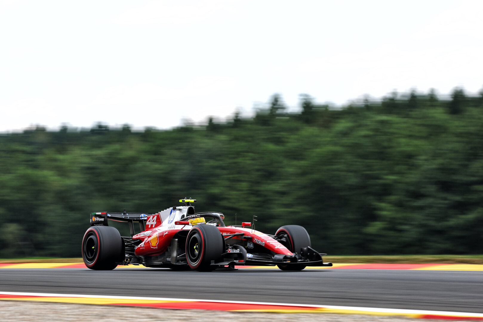 GP BELGIO, Lewis Hamilton (GBR) Ferrari SF-26.
17.07.2026. Formula 1 World Championship, Rd 10, Belgian Grand Prix, Spa Francorchamps, Belgium, Practice Day.
- www.xpbimages.com, EMail: requests@xpbimages.com © Copyright: Bearne / XPB Images
