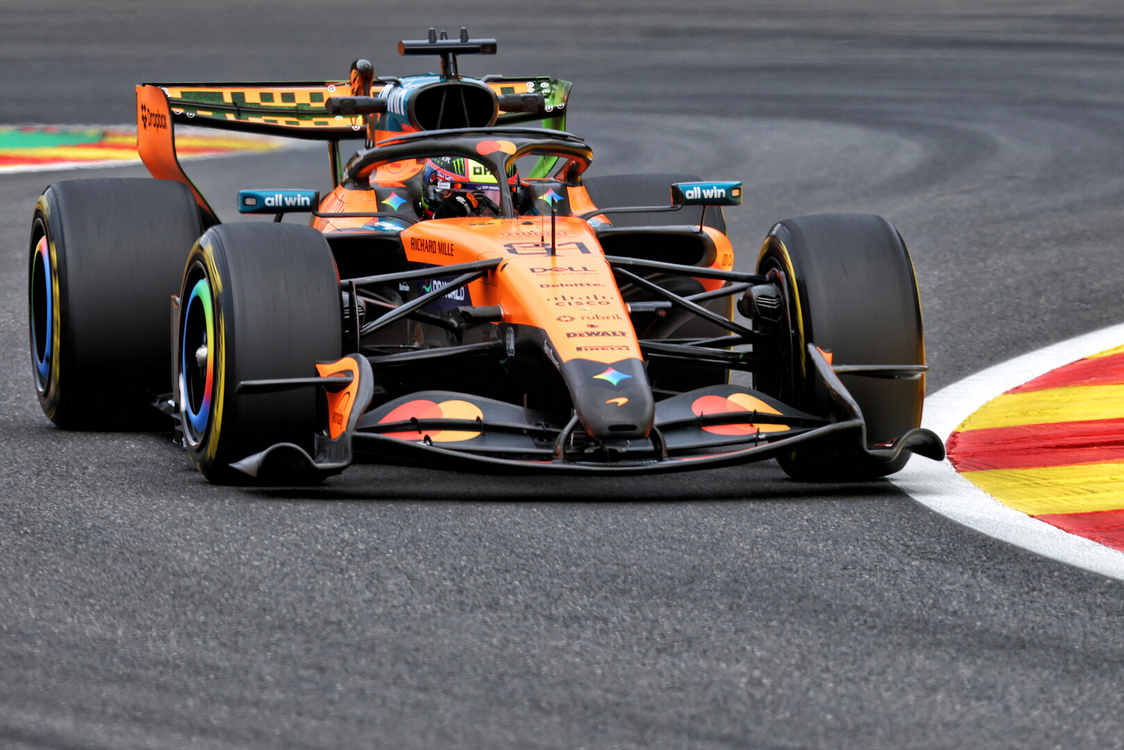 GP BELGIO, Oscar Piastri (AUS) McLaren F1 Team MCL40.
17.07.2026. Formula 1 World Championship, Rd 10, Belgian Grand Prix, Spa Francorchamps, Belgium, Practice Day.
- www.xpbimages.com, EMail: requests@xpbimages.com © Copyright: Bearne / XPB Images
