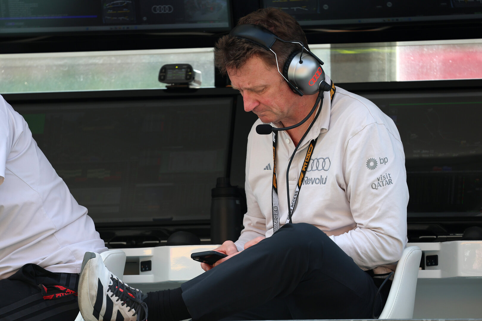 GP BELGIO, Allan McNish (GBR) Audi F1 Team Racing Director.
17.07.2026. Formula 1 World Championship, Rd 10, Belgian Grand Prix, Spa Francorchamps, Belgium, Practice Day.
- www.xpbimages.com, EMail: requests@xpbimages.com © Copyright: Batchelor / XPB Images