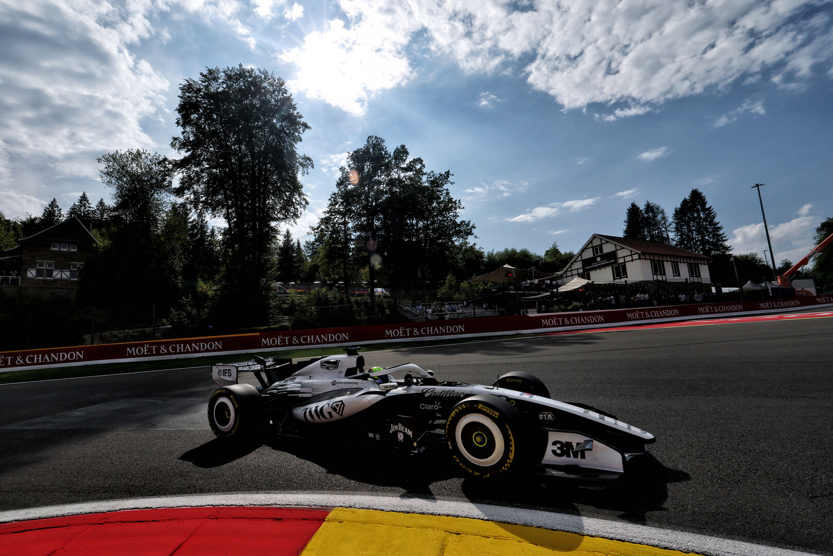 GP BELGIO, Sergio Perez (MEX) Cadillac Formula 1 Team MAC-26.
17.07.2026. Formula 1 World Championship, Rd 10, Belgian Grand Prix, Spa Francorchamps, Belgium, Practice Day.
- www.xpbimages.com, EMail: requests@xpbimages.com © Copyright: Bearne / XPB Images