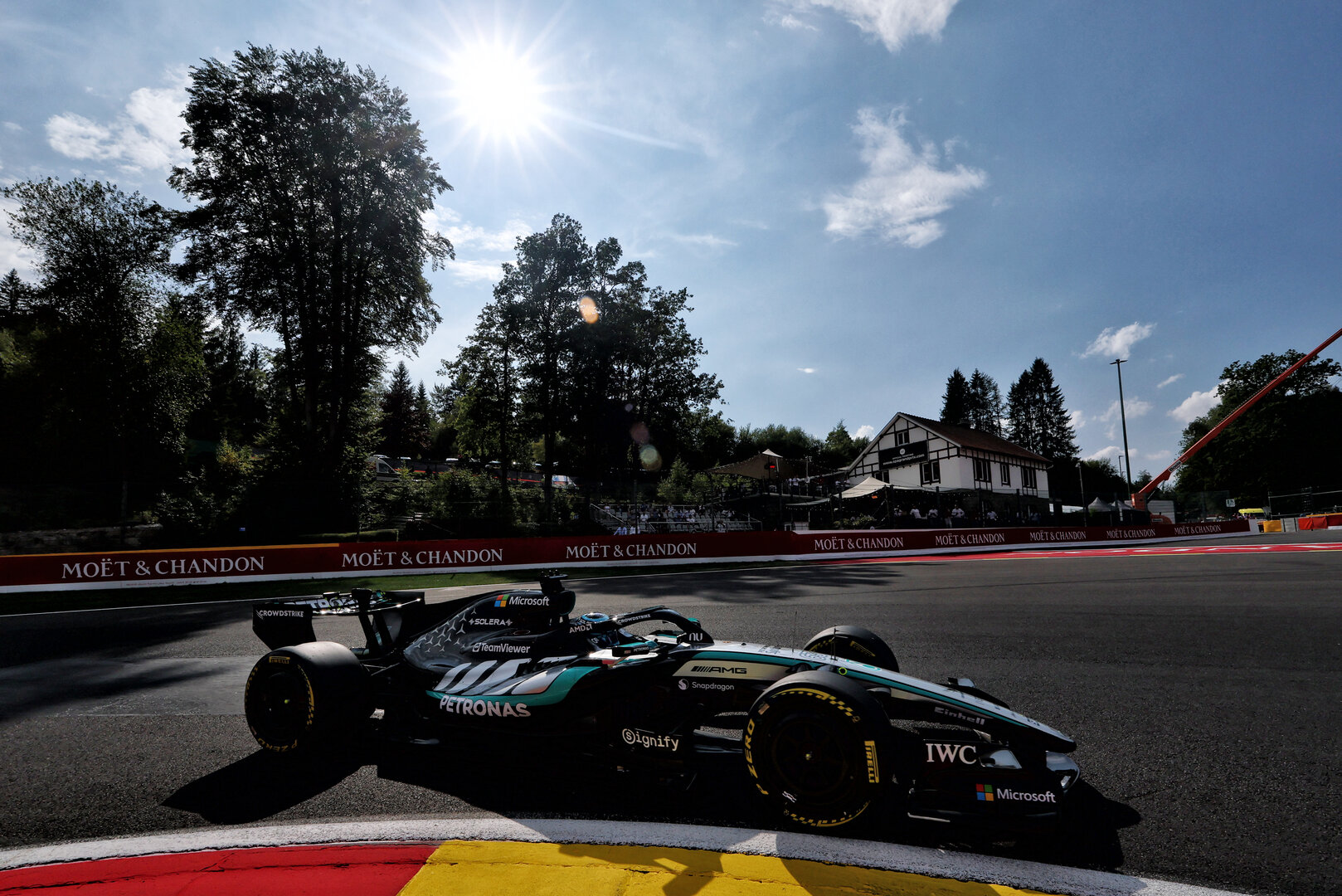 GP BELGIO, George Russell (GBR) Mercedes AMG Formula One Team W17.
17.07.2026. Formula 1 World Championship, Rd 10, Belgian Grand Prix, Spa Francorchamps, Belgium, Practice Day.
- www.xpbimages.com, EMail: requests@xpbimages.com © Copyright: Bearne / XPB Images