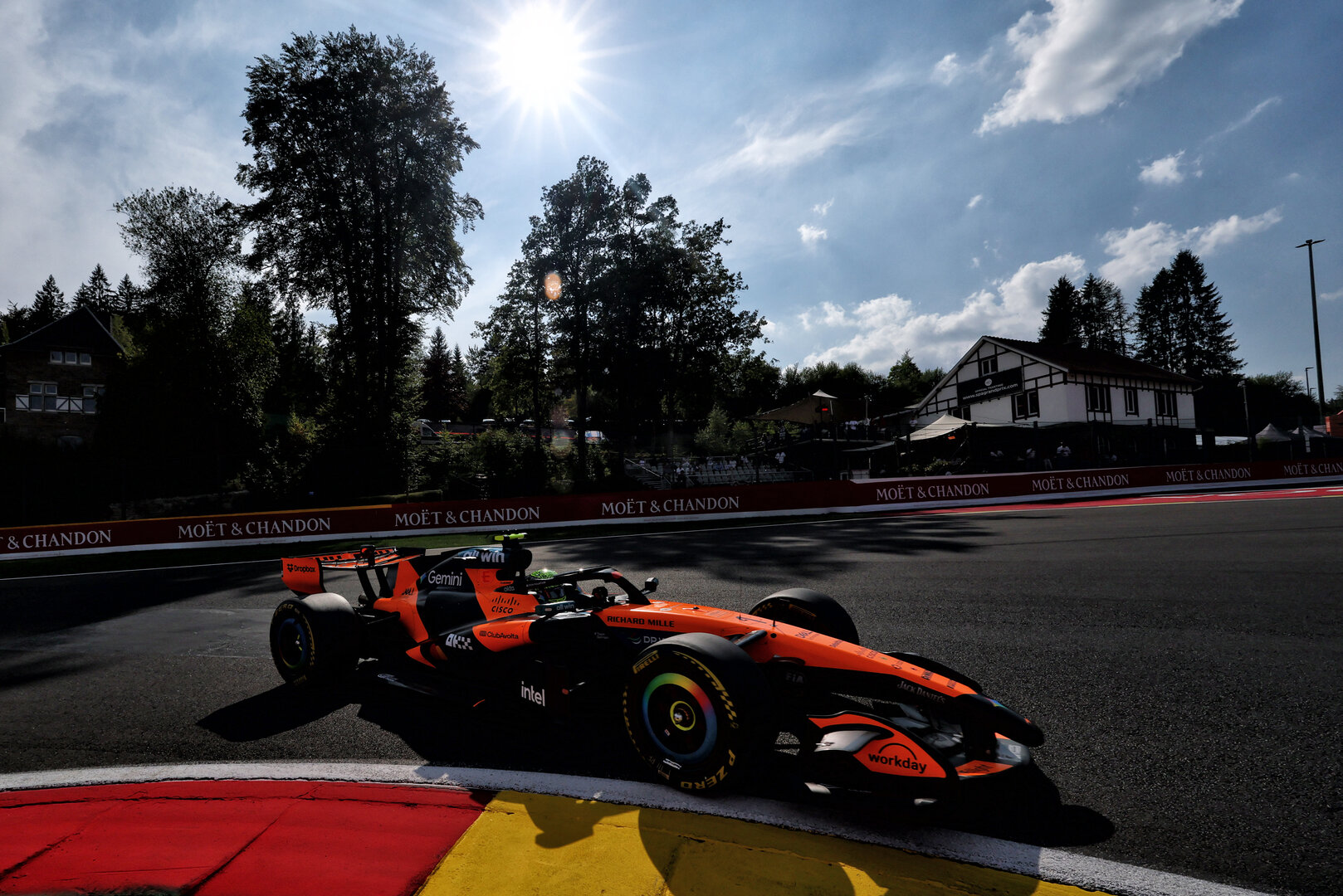 GP BELGIO, Lando Norris (GBR) McLaren F1 Team MCL40.
17.07.2026. Formula 1 World Championship, Rd 10, Belgian Grand Prix, Spa Francorchamps, Belgium, Practice Day.
- www.xpbimages.com, EMail: requests@xpbimages.com © Copyright: Bearne / XPB Images