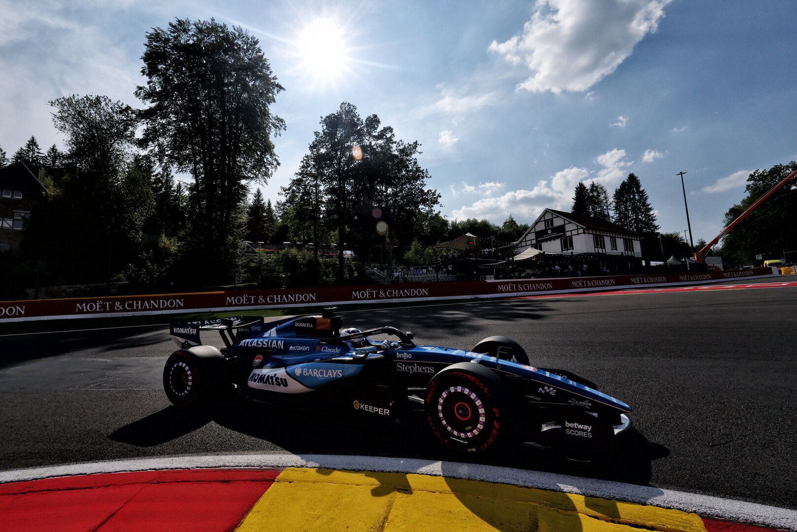 GP BELGIO, Alexander Albon (THA) Williams F1 Team FW48.
17.07.2026. Formula 1 World Championship, Rd 10, Belgian Grand Prix, Spa Francorchamps, Belgium, Practice Day.
- www.xpbimages.com, EMail: requests@xpbimages.com © Copyright: Bearne / XPB Images