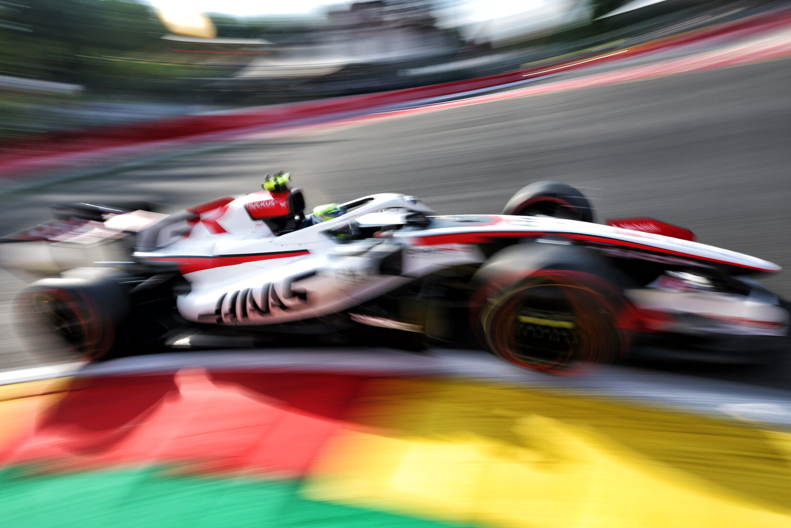GP BELGIO, Oliver Bearman (GBR) Haas F1 Team VF-26.
17.07.2026. Formula 1 World Championship, Rd 10, Belgian Grand Prix, Spa Francorchamps, Belgium, Practice Day.
- www.xpbimages.com, EMail: requests@xpbimages.com © Copyright: Bearne / XPB Images