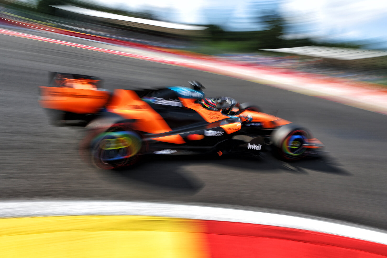 GP BELGIO, Oscar Piastri (AUS) McLaren F1 Team MCL40.
17.07.2026. Formula 1 World Championship, Rd 10, Belgian Grand Prix, Spa Francorchamps, Belgium, Practice Day.
- www.xpbimages.com, EMail: requests@xpbimages.com © Copyright: Bearne / XPB Images