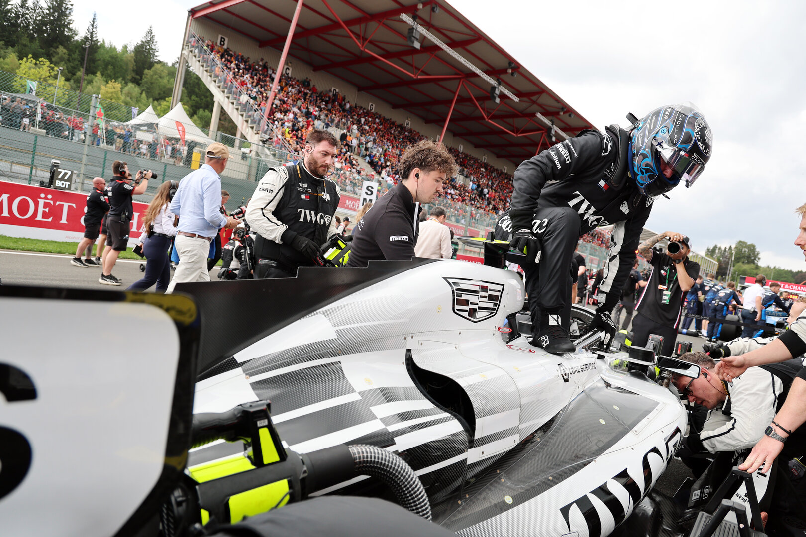 GP BELGIO, Valtteri Bottas (FIN) Cadillac Formula 1 Team MAC-26 on the grid.
19.07.2026. Formula 1 World Championship, Rd 10, Belgian Grand Prix, Spa Francorchamps, Belgium, Gara Day.
- www.xpbimages.com, EMail: requests@xpbimages.com © Copyright: Batchelor / XPB Images